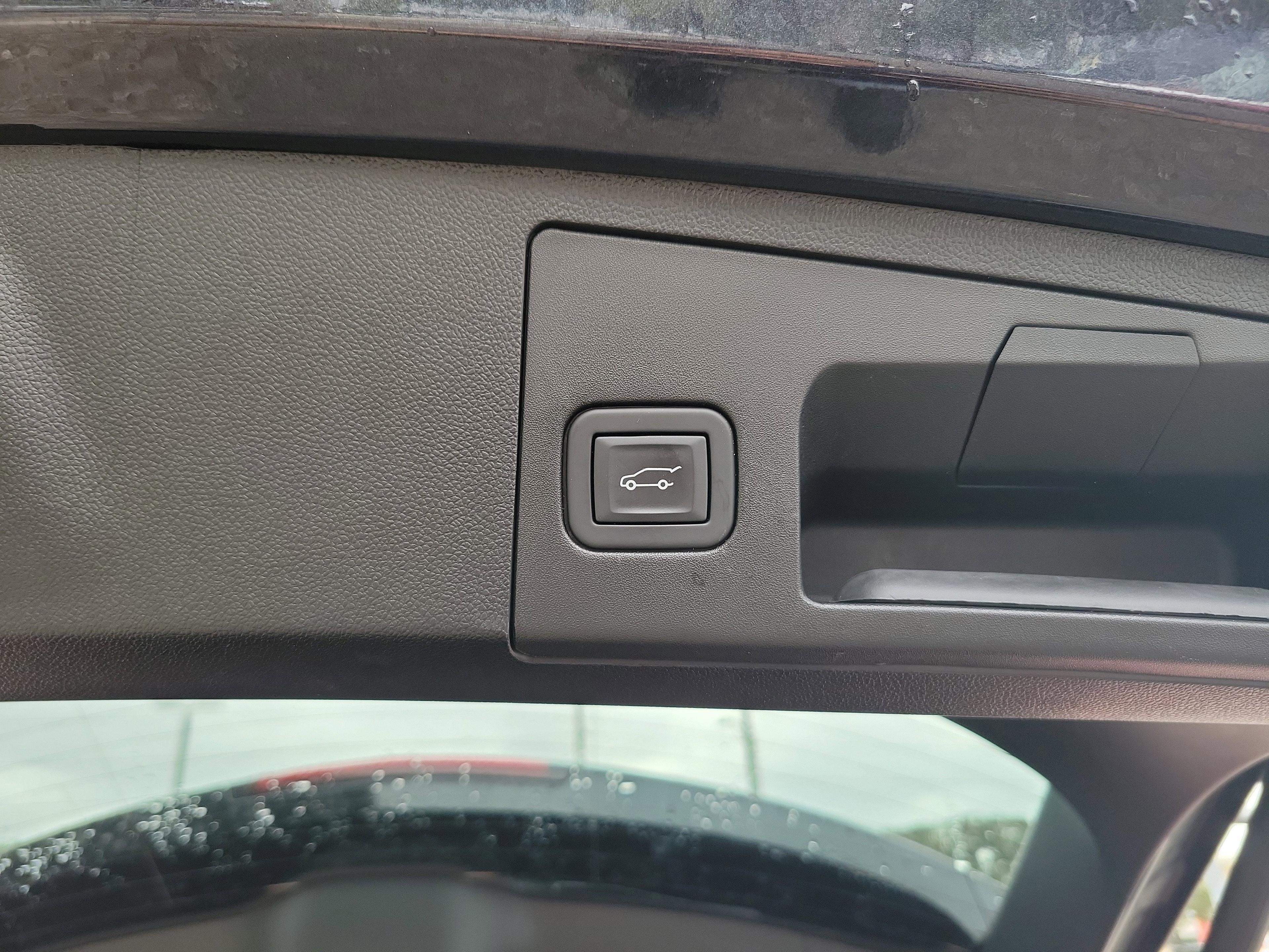 Cadillac Xt4 Luxury - Thumbnail 7