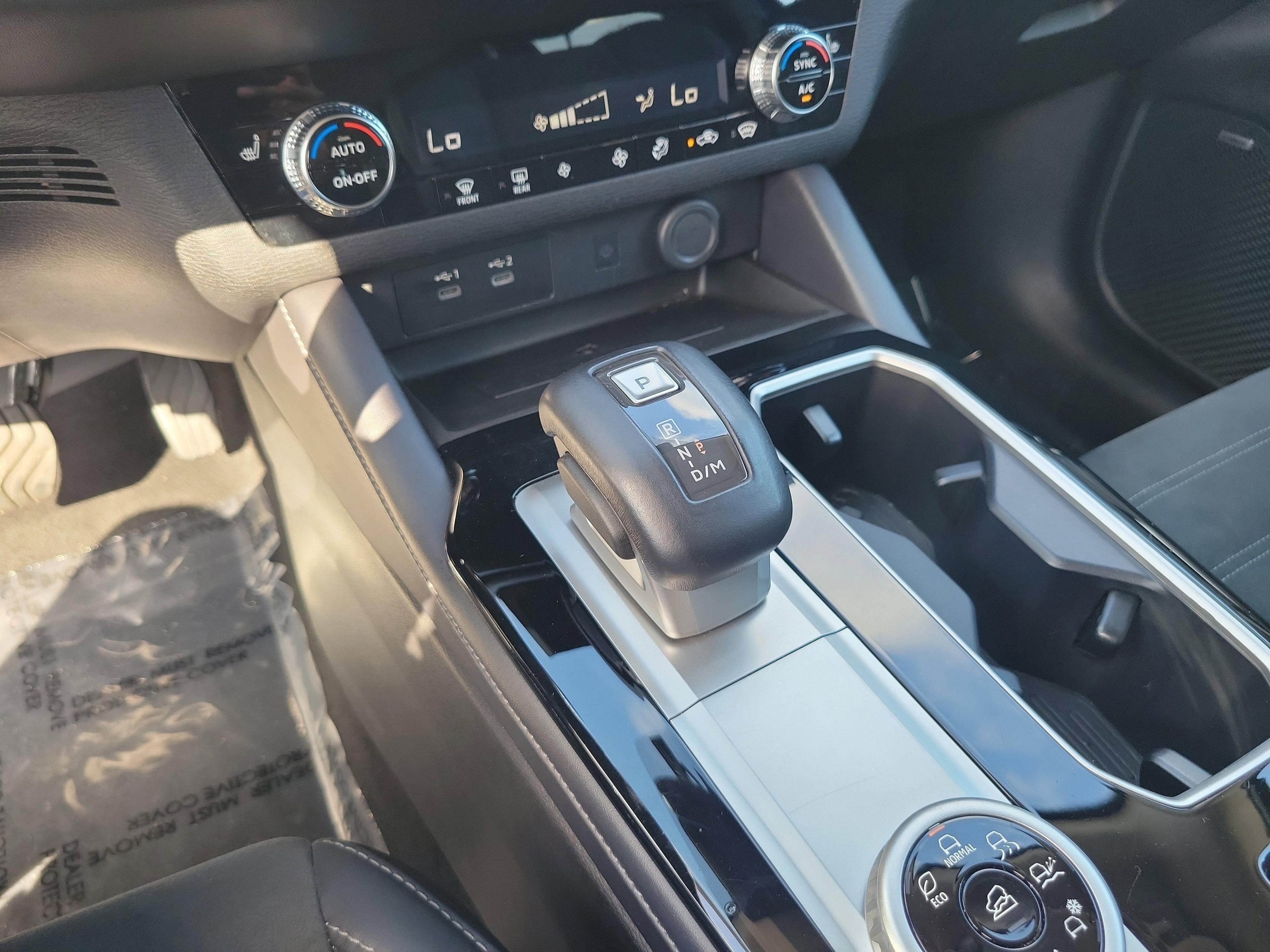 Mitsubishi Outlander - Thumbnail 17