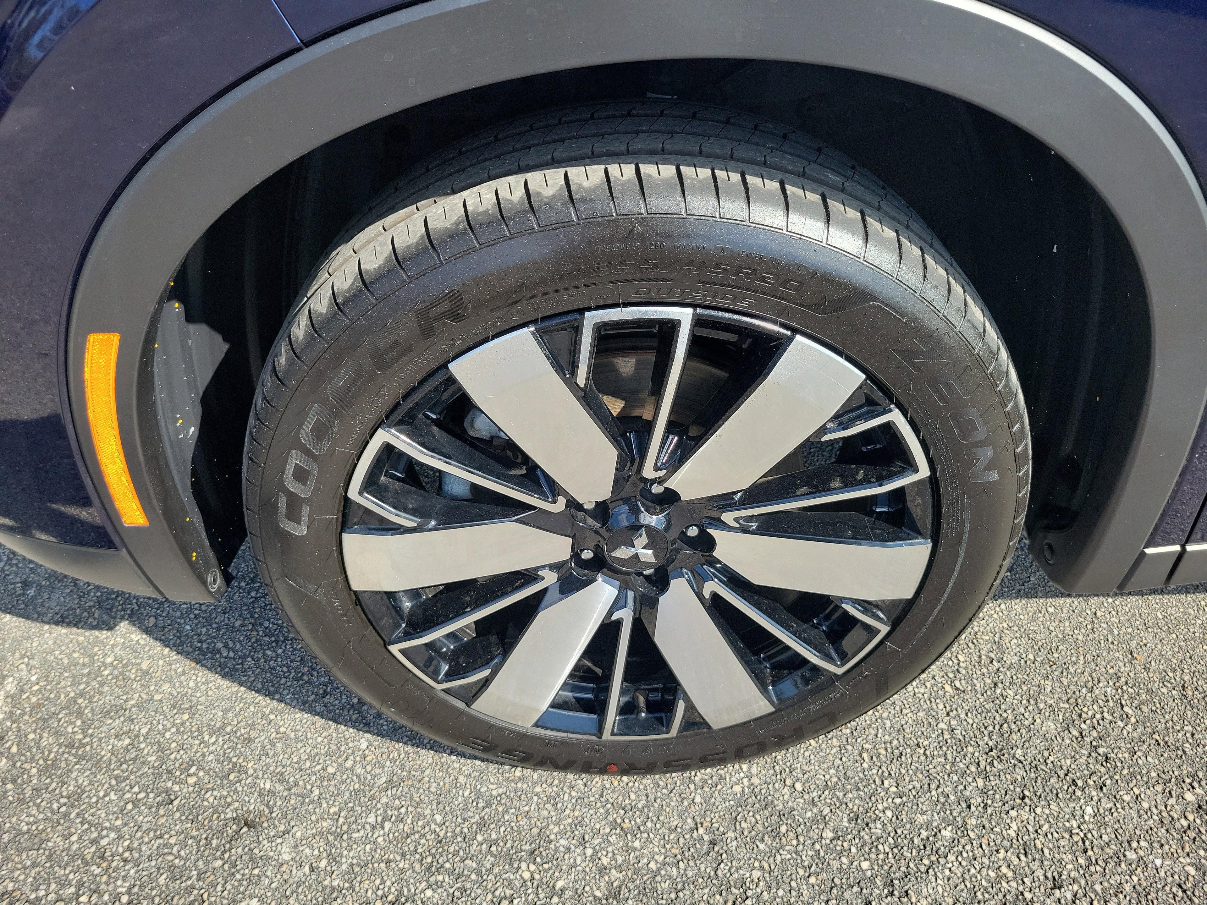 Mitsubishi Outlander - Thumbnail 19