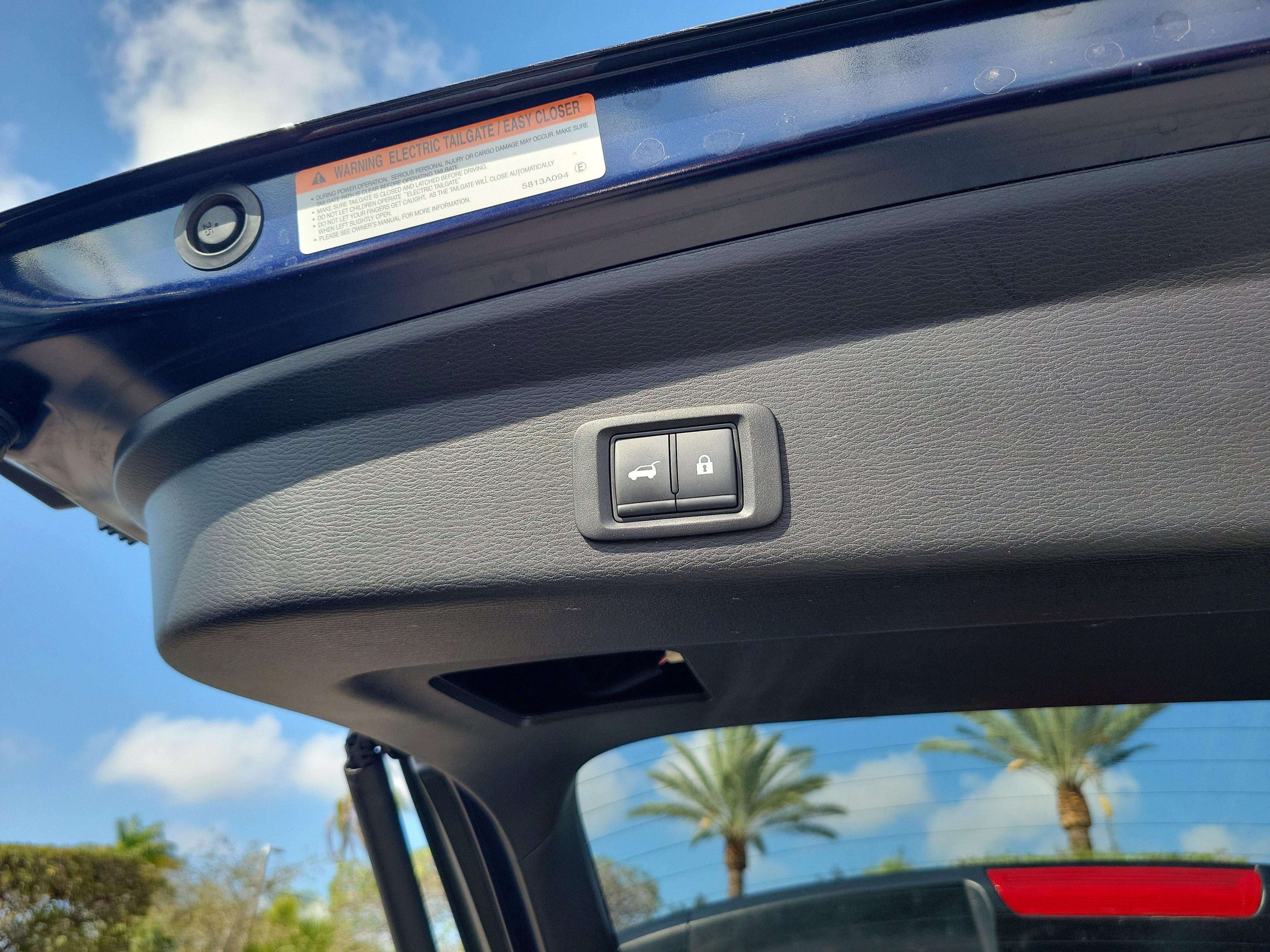 Mitsubishi Outlander - Thumbnail 7