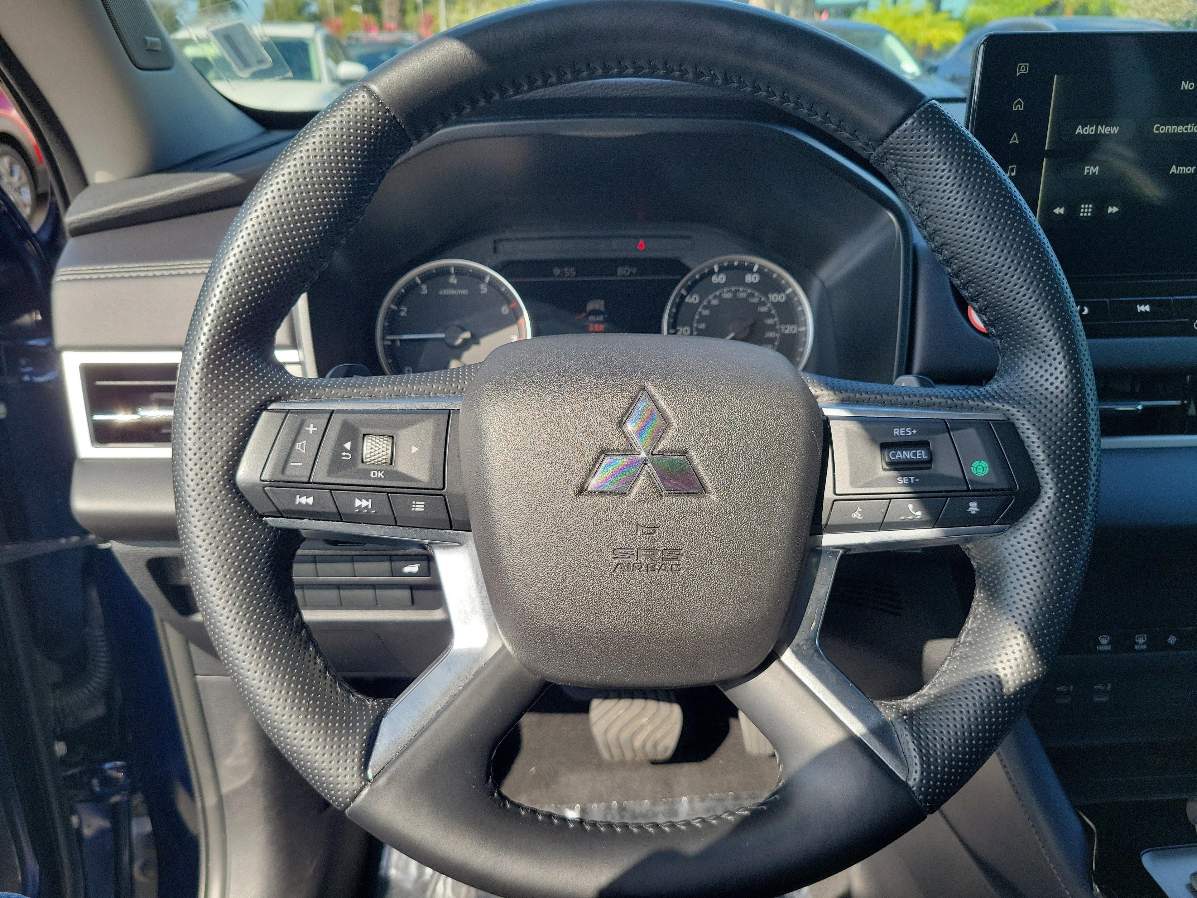 Mitsubishi Outlander - Thumbnail 14