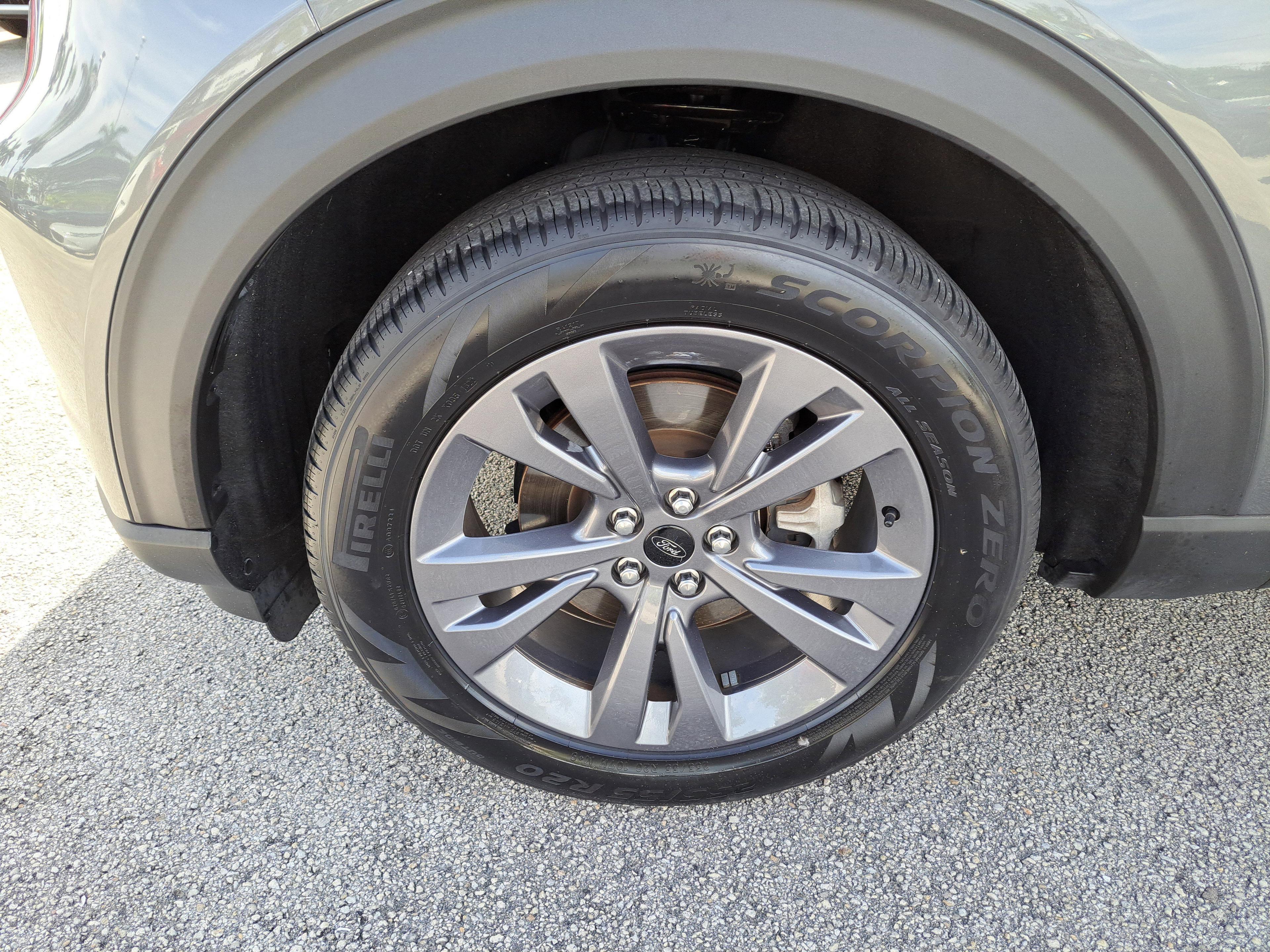 Ford Explorer Xlt - Thumbnail 19