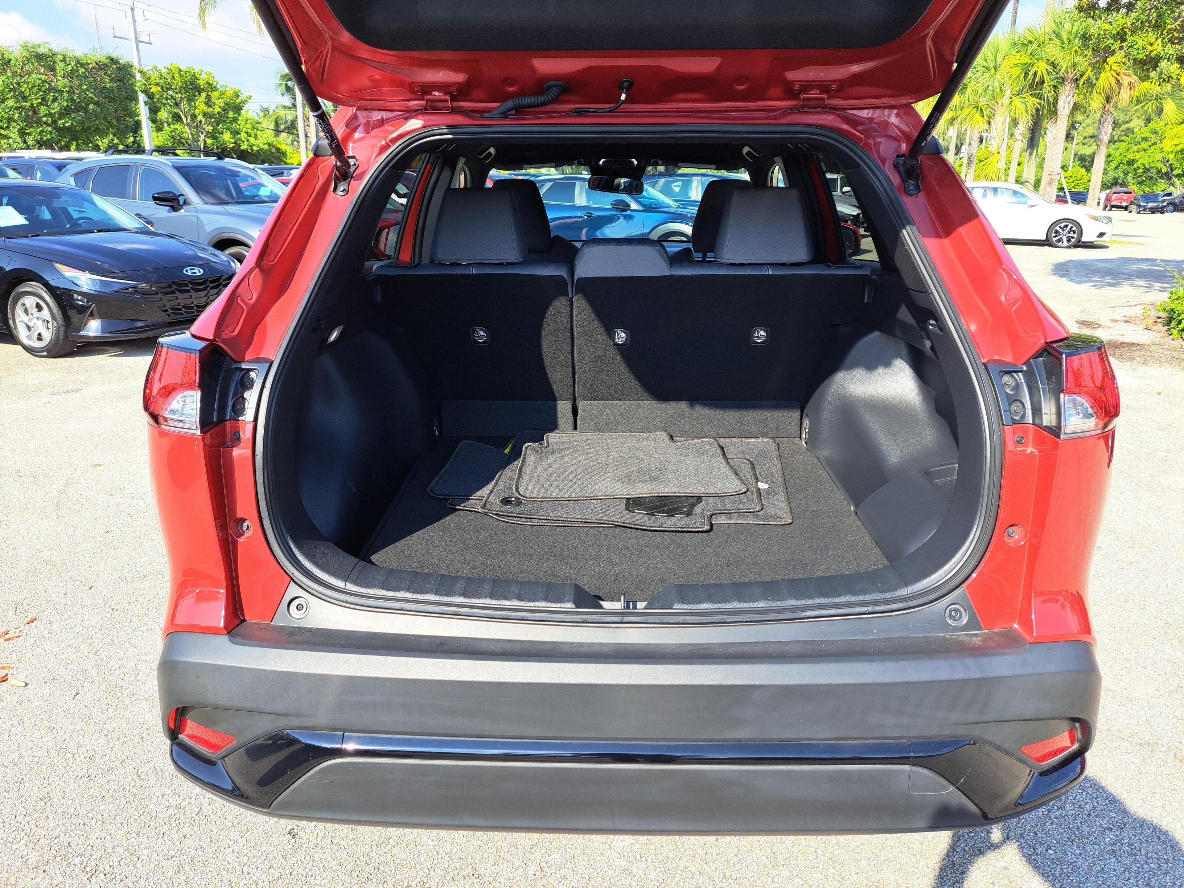 Toyota Corolla Cross Hybrid Se - Thumbnail 6