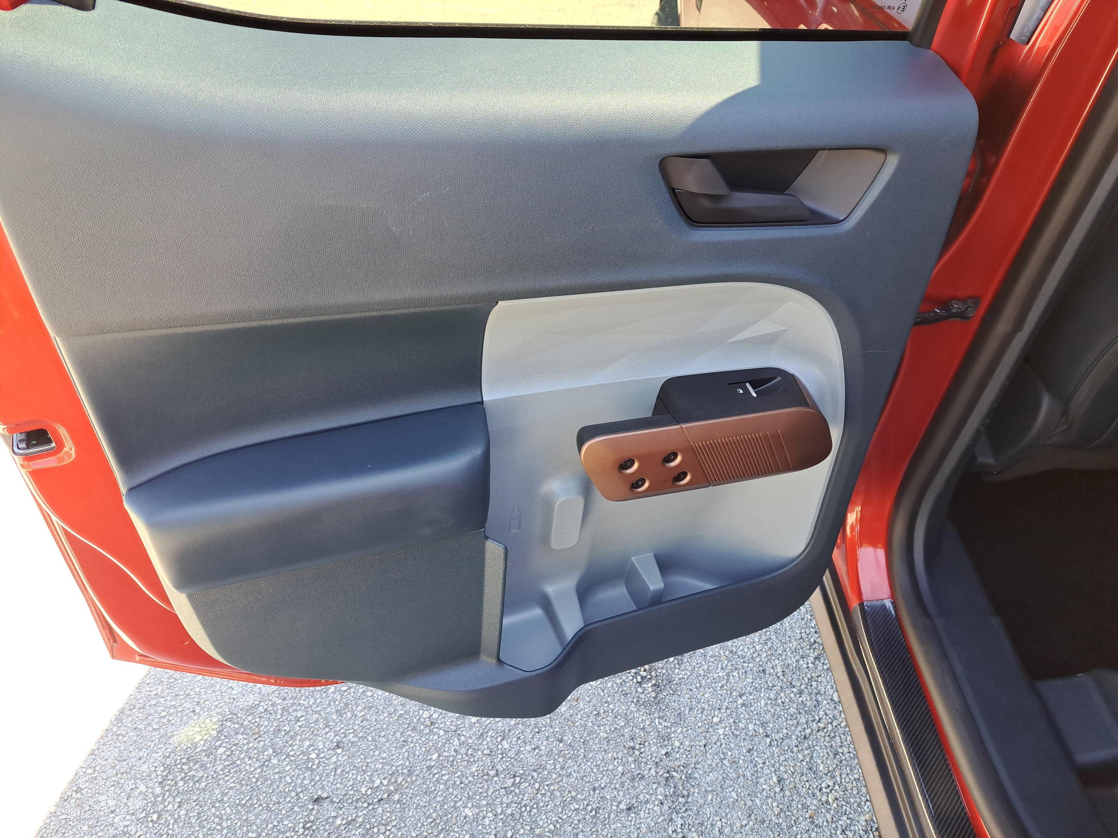 Ford Maverick Lariat - Thumbnail 9