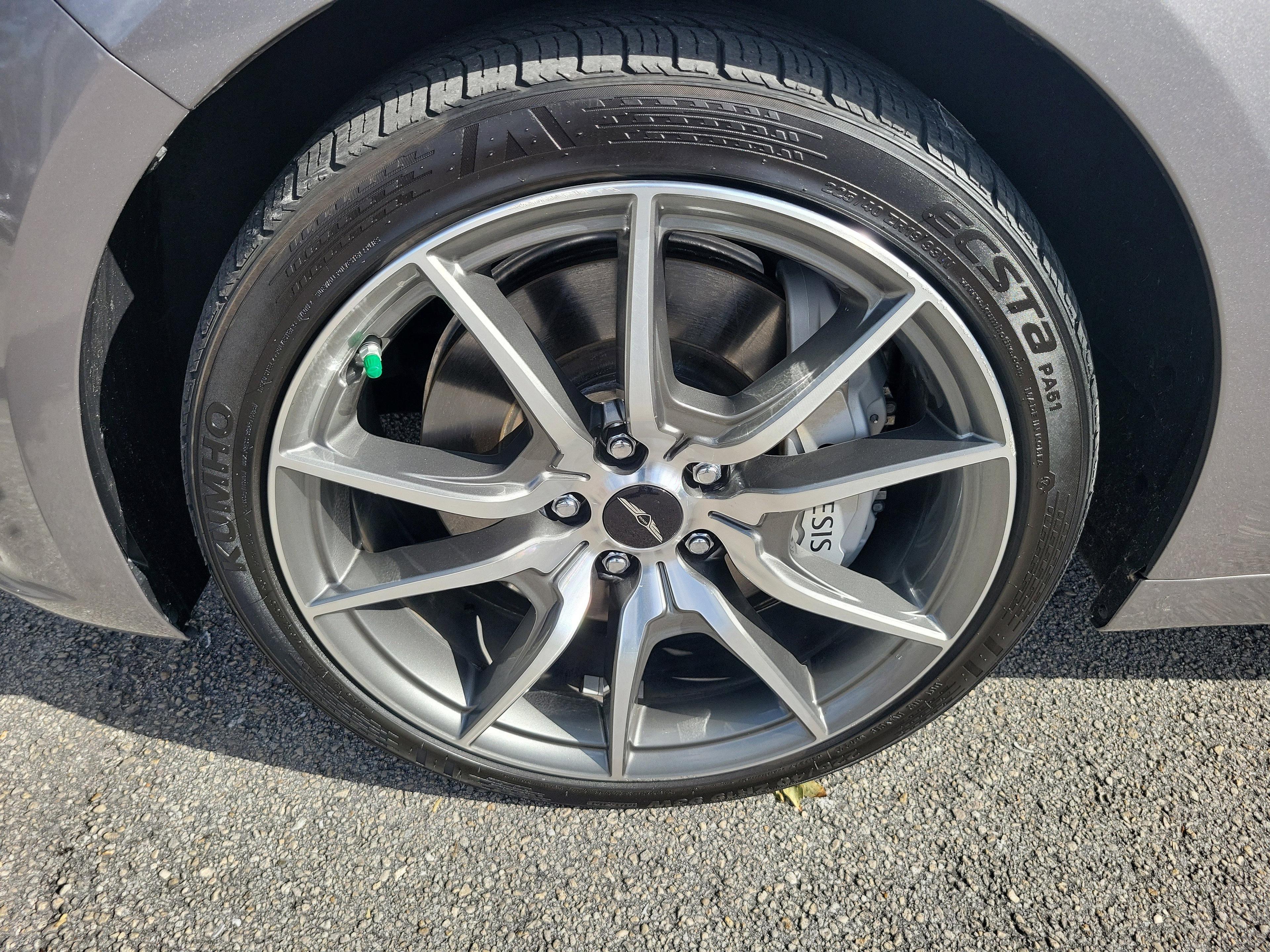 Genesis G70 2.5T - Thumbnail 18