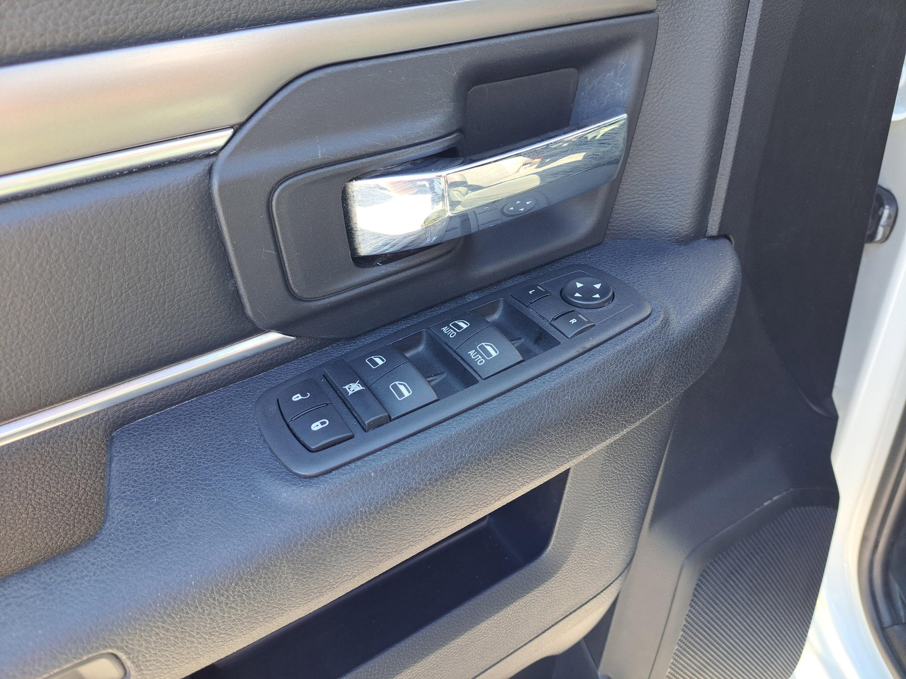 Ram 1500 Classic Warlock - Thumbnail 20