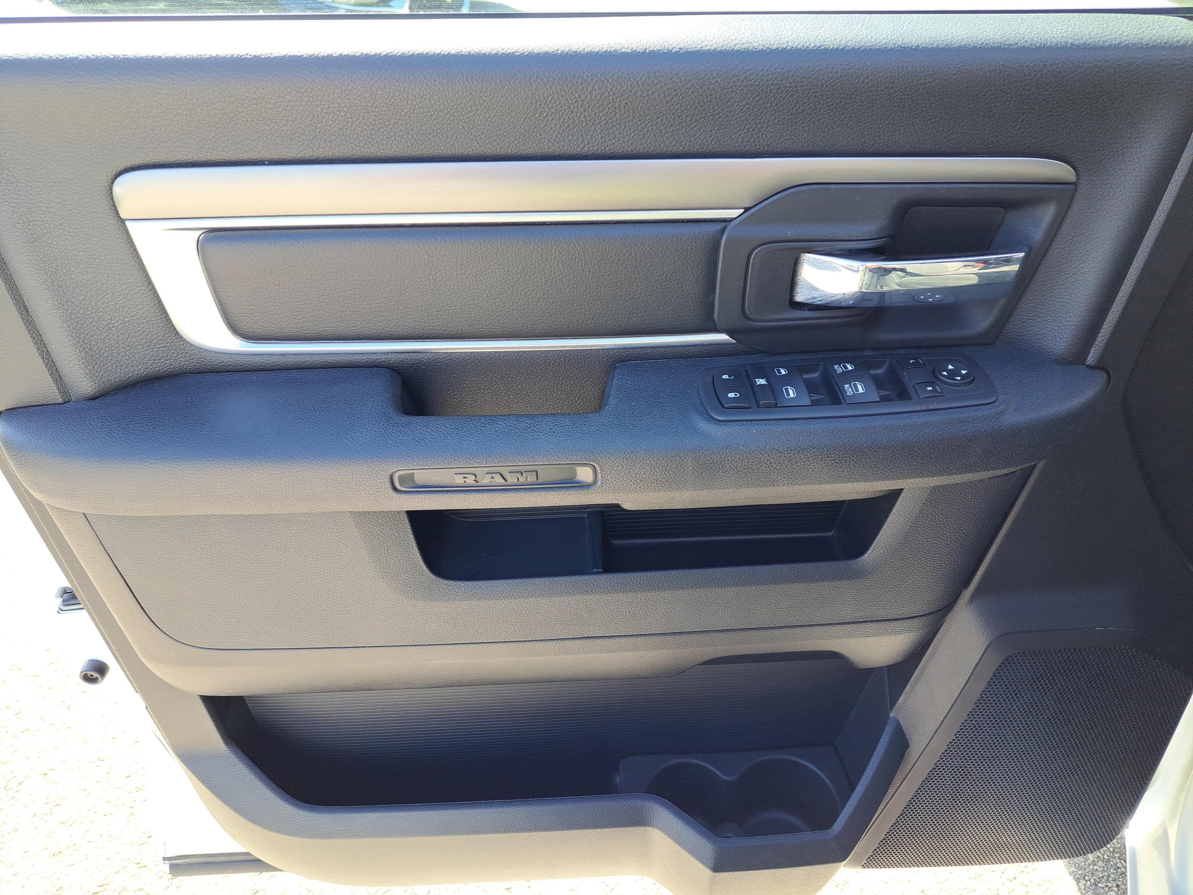 Ram 1500 Classic Warlock - Thumbnail 12