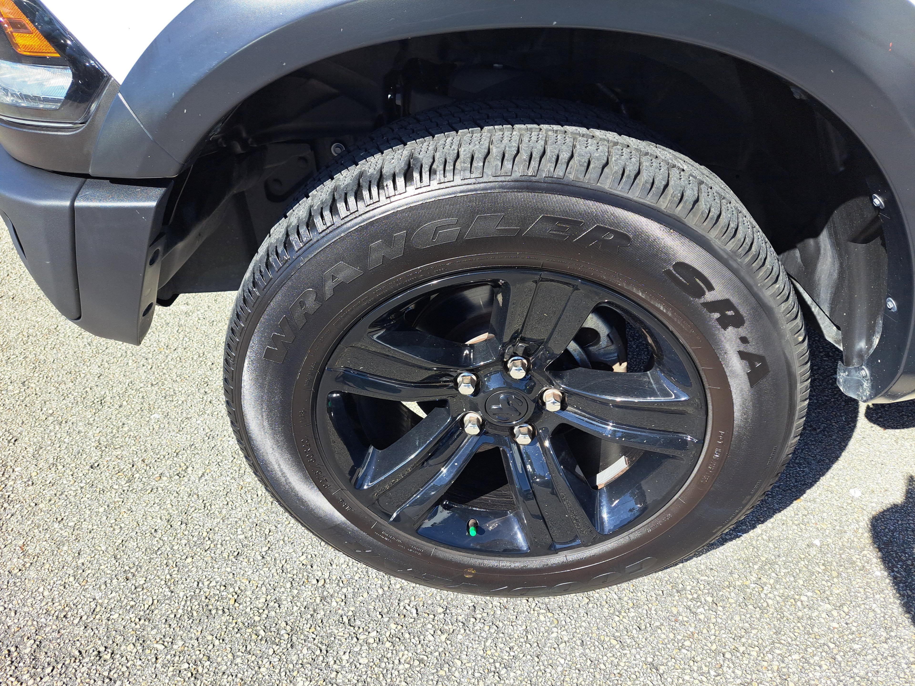 Ram 1500 Classic Warlock - Thumbnail 19