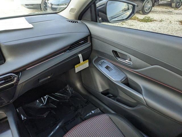 Nissan Sentra Sr - Thumbnail 16