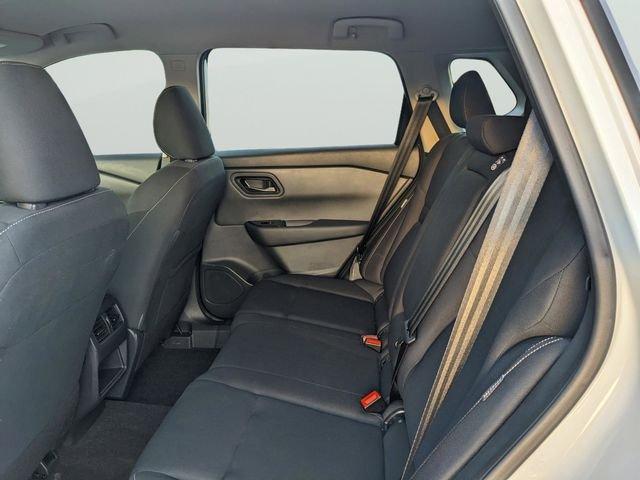 Nissan Rogue S - Thumbnail 15