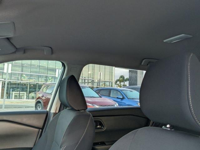 Nissan Rogue S - Thumbnail 19