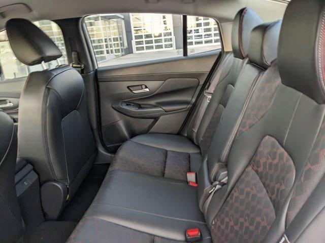 Nissan Sentra Sr - Thumbnail 17