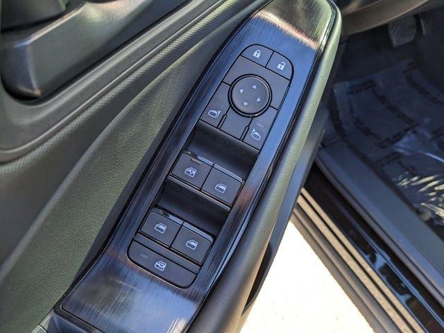 Nissan Rogue S - Thumbnail 14