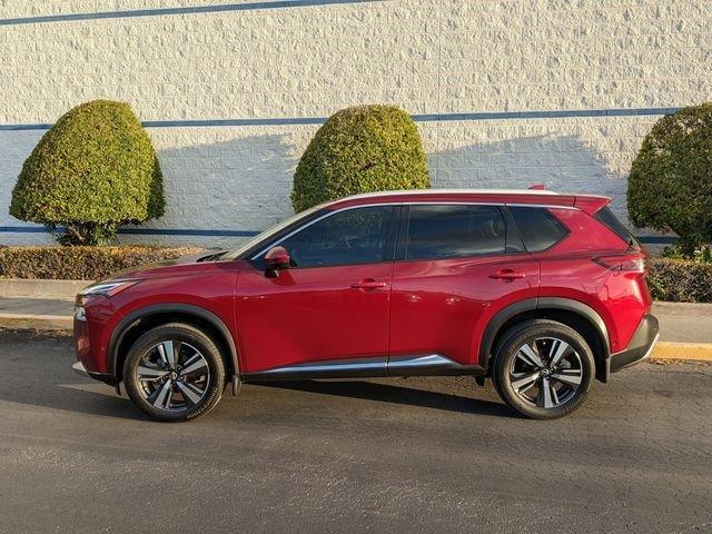 Nissan Rogue Platinum - Thumbnail 4