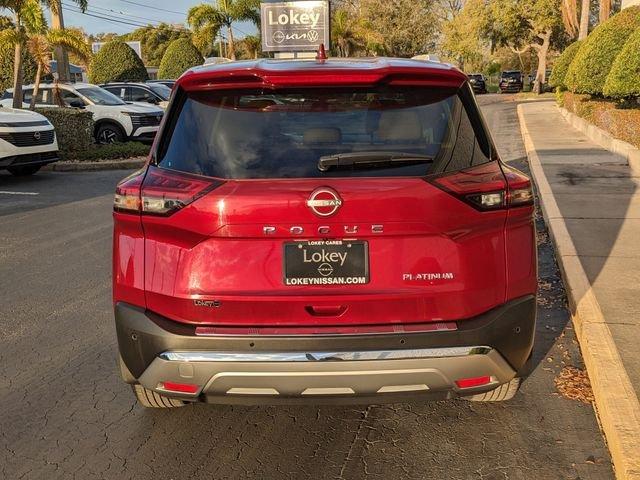 Nissan Rogue Platinum - Thumbnail 6