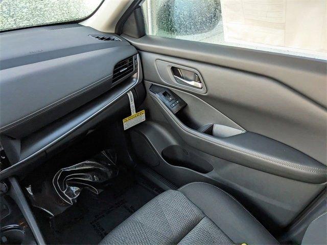 Nissan Rogue Sv - Thumbnail 12