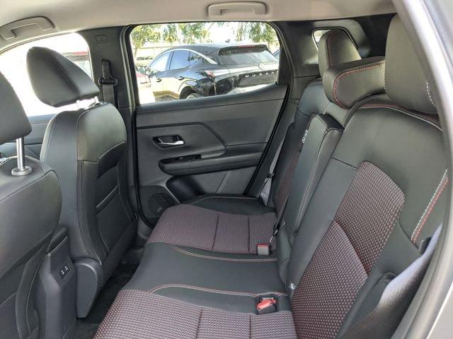 Nissan Kicks Sr - Thumbnail 17