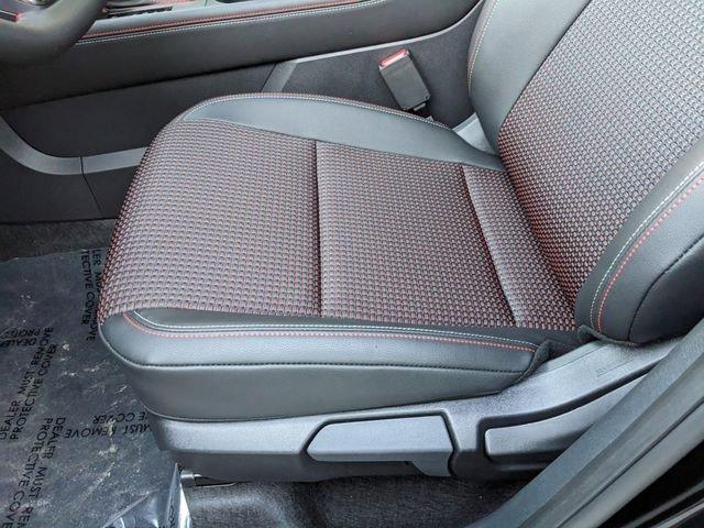 Nissan Kicks Sr - Thumbnail 12