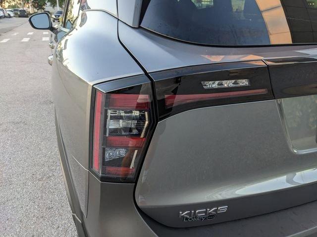 Nissan Kicks Sr - Thumbnail 8