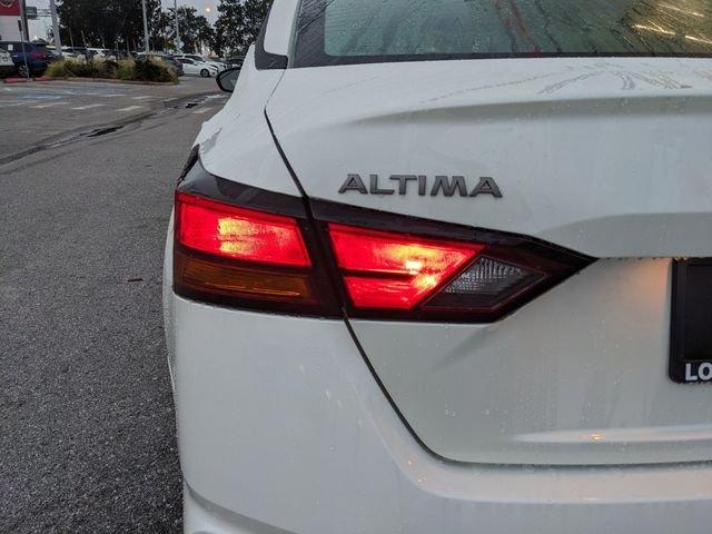 Nissan Altima Sr - Thumbnail 8