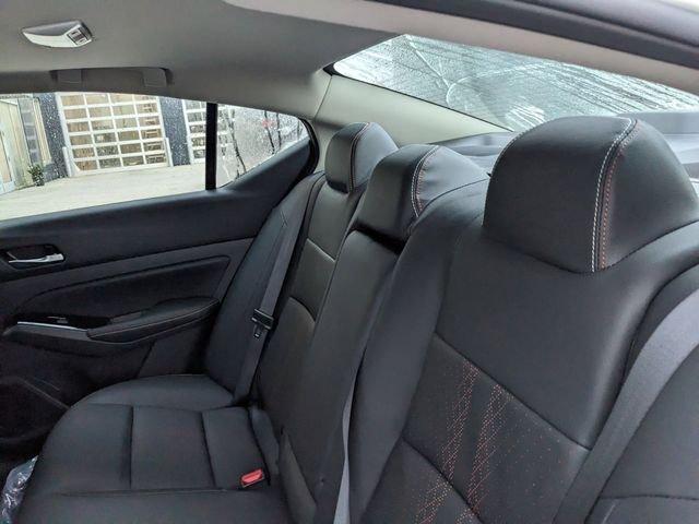 Nissan Altima Sr - Thumbnail 13