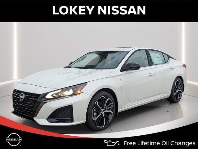 Nissan Altima Sr - Thumbnail 2