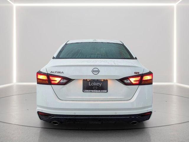 Nissan Altima Sr - Thumbnail 6