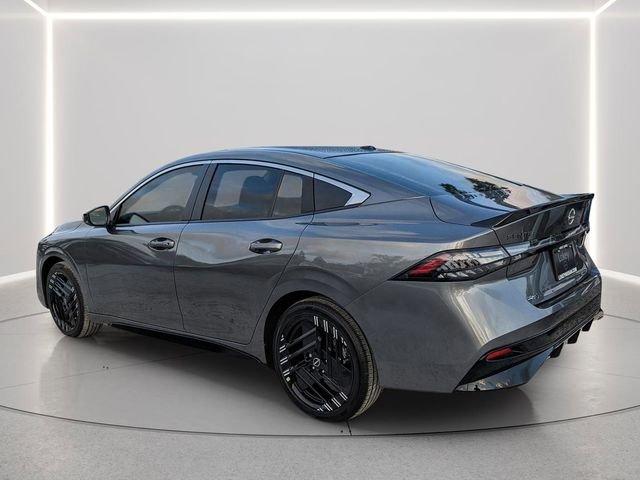 Nissan Sentra Sr - Thumbnail 4