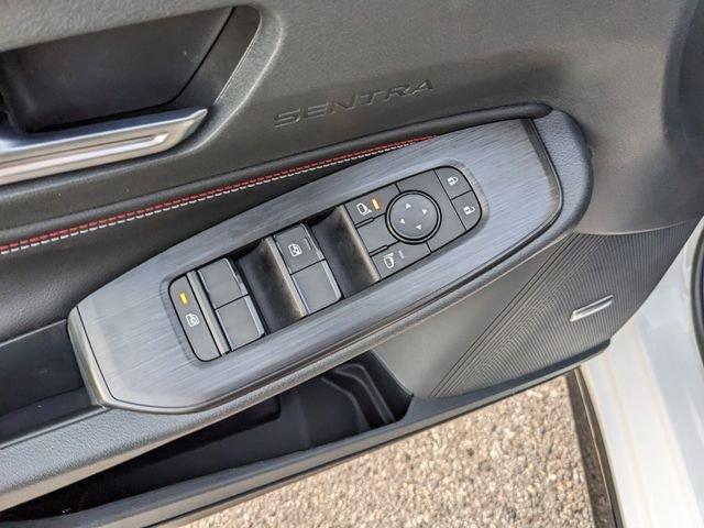 Nissan Sentra Sr - Thumbnail 17