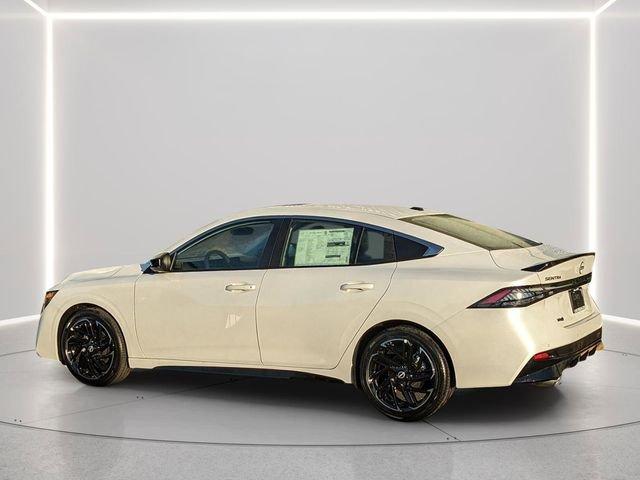 Nissan Sentra Sr - Thumbnail 4