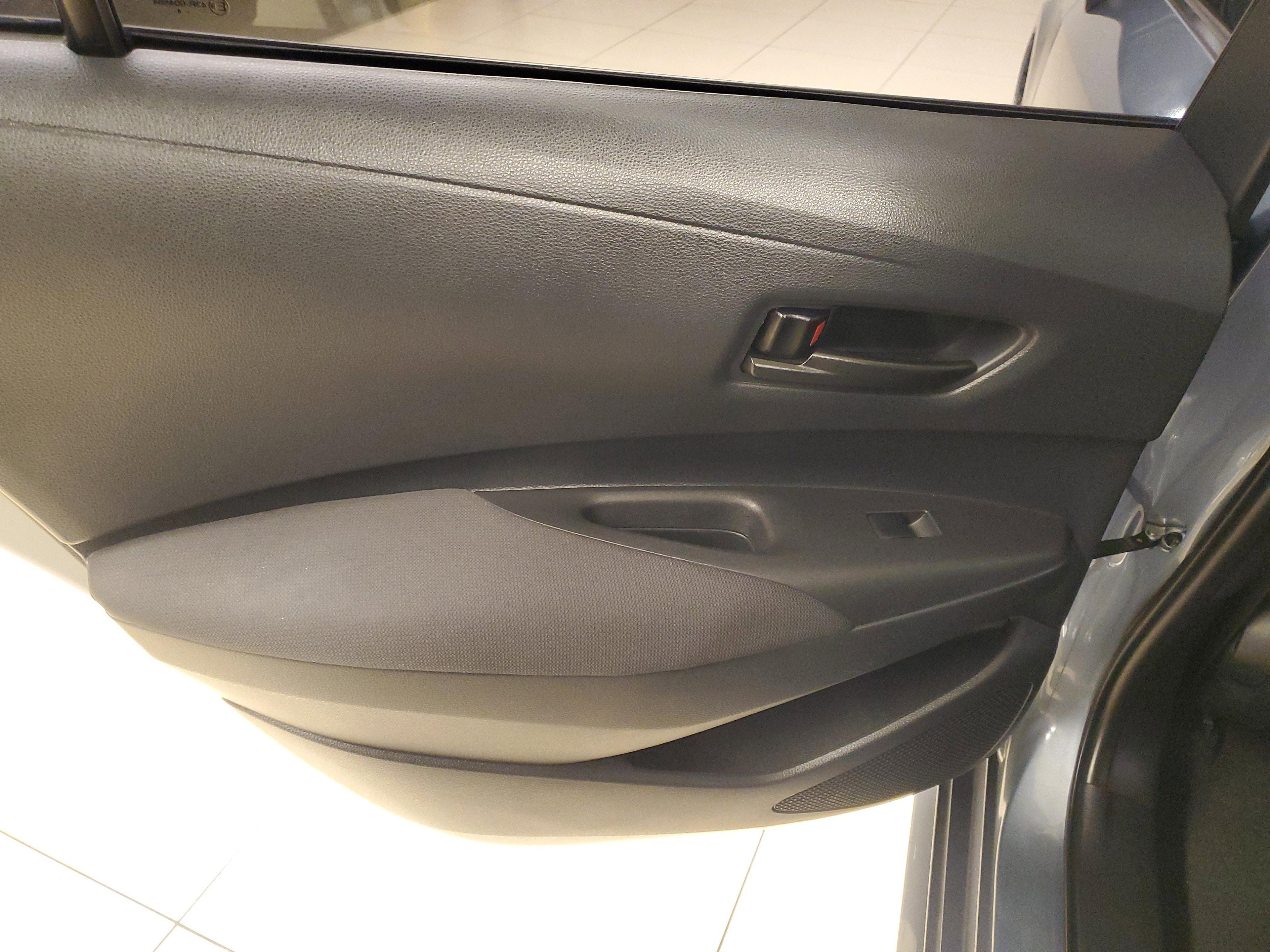 Toyota Corolla Le Fwd - Thumbnail 14