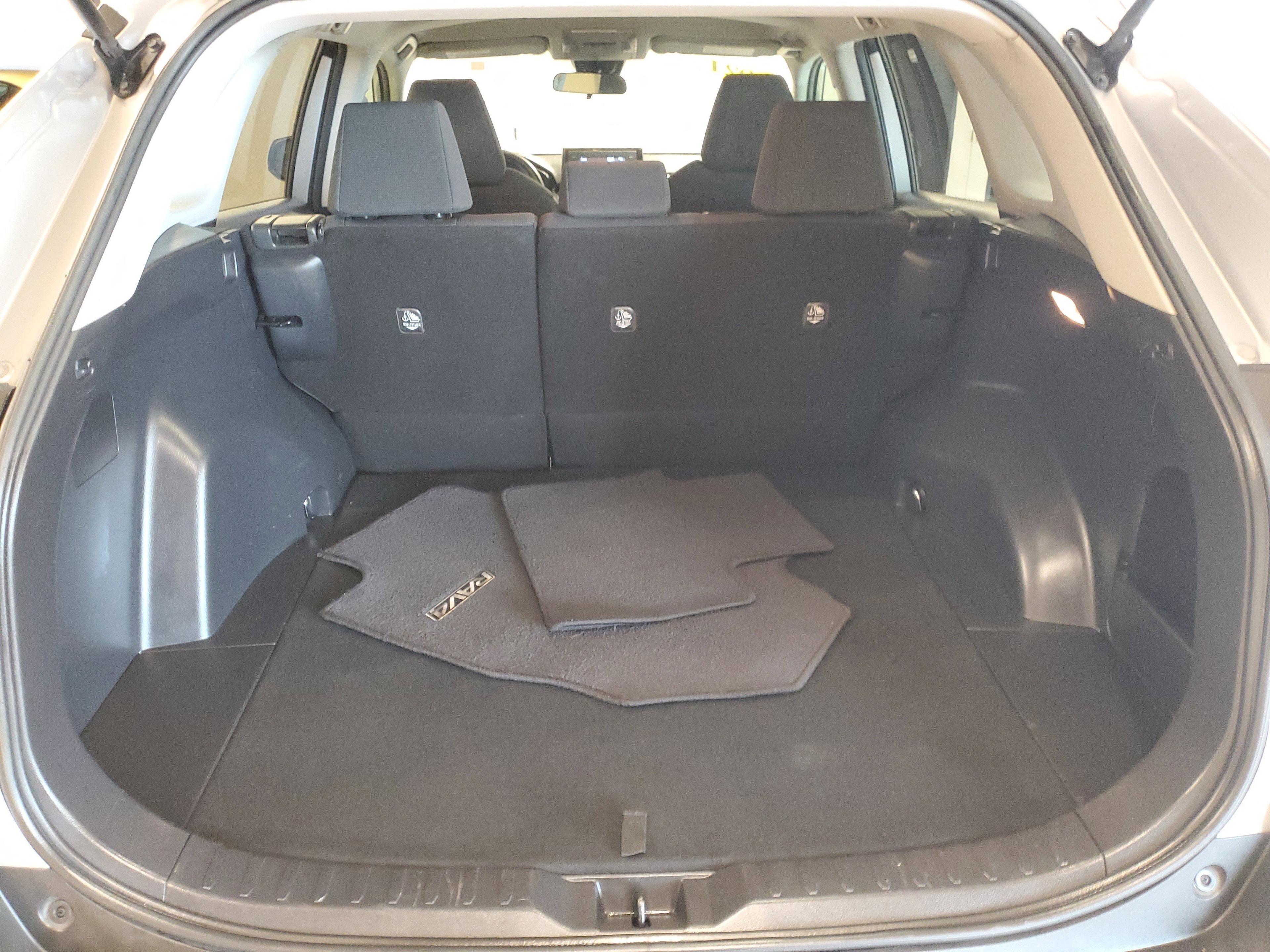 Toyota Rav4 Le Fwd - Thumbnail 9