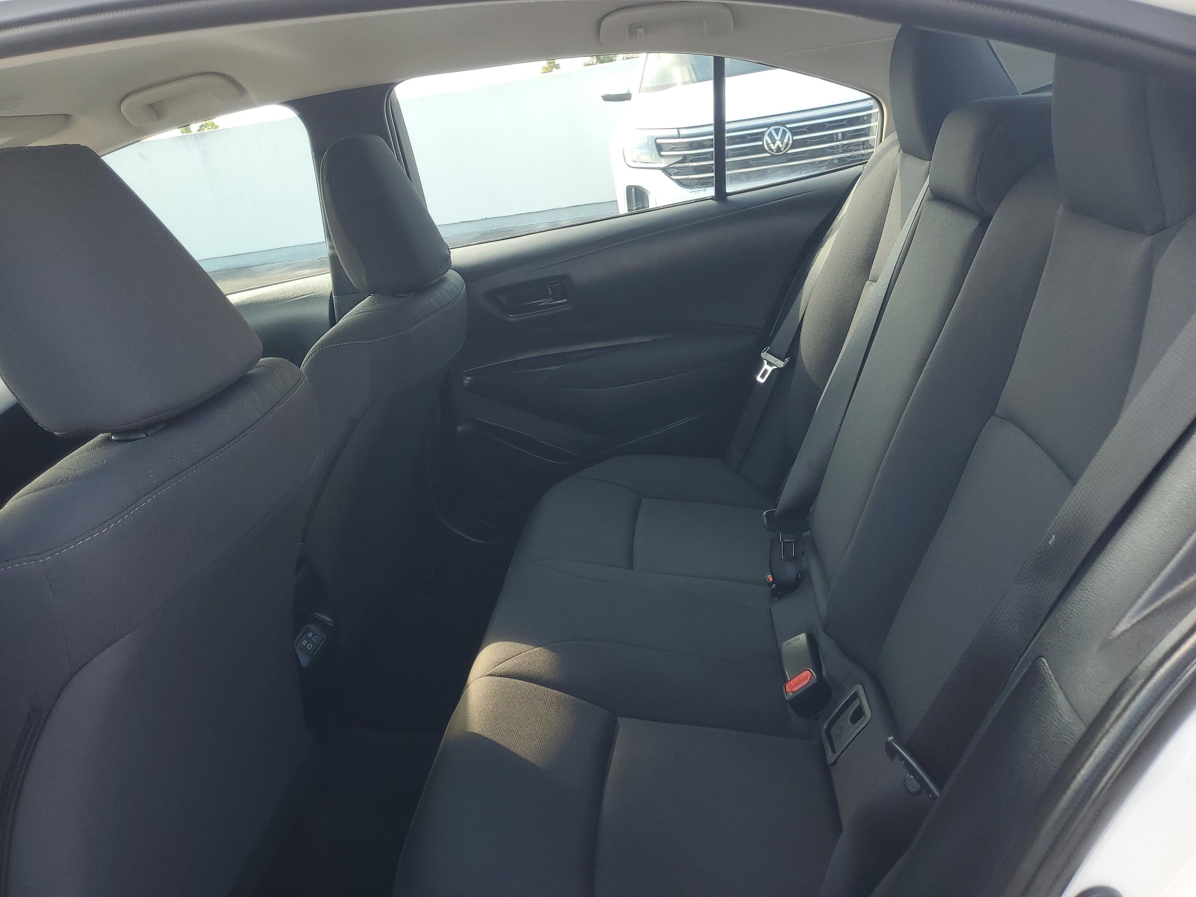 Toyota Corolla Le Fwd - Thumbnail 10