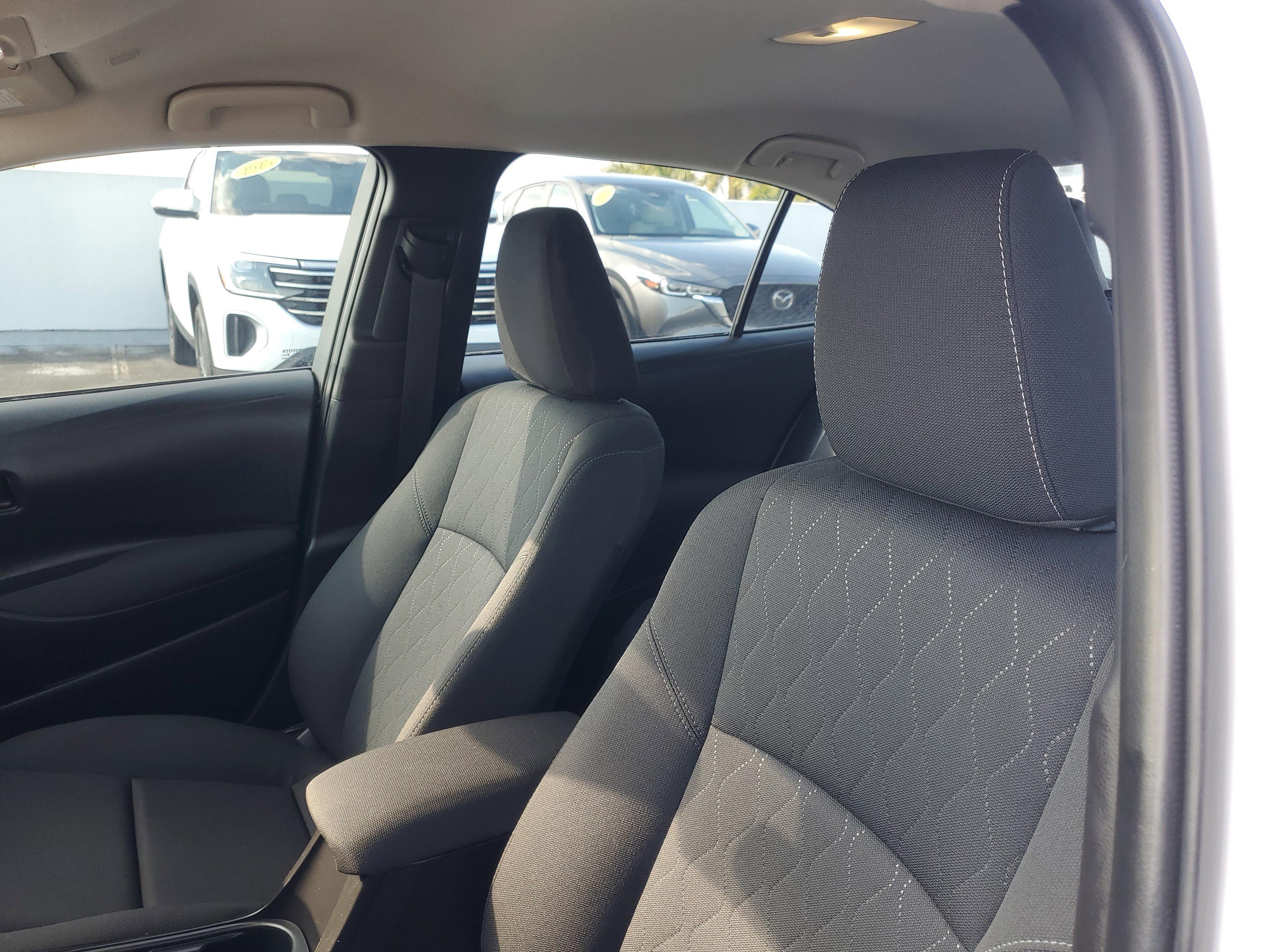 Toyota Corolla Le Fwd - Thumbnail 16