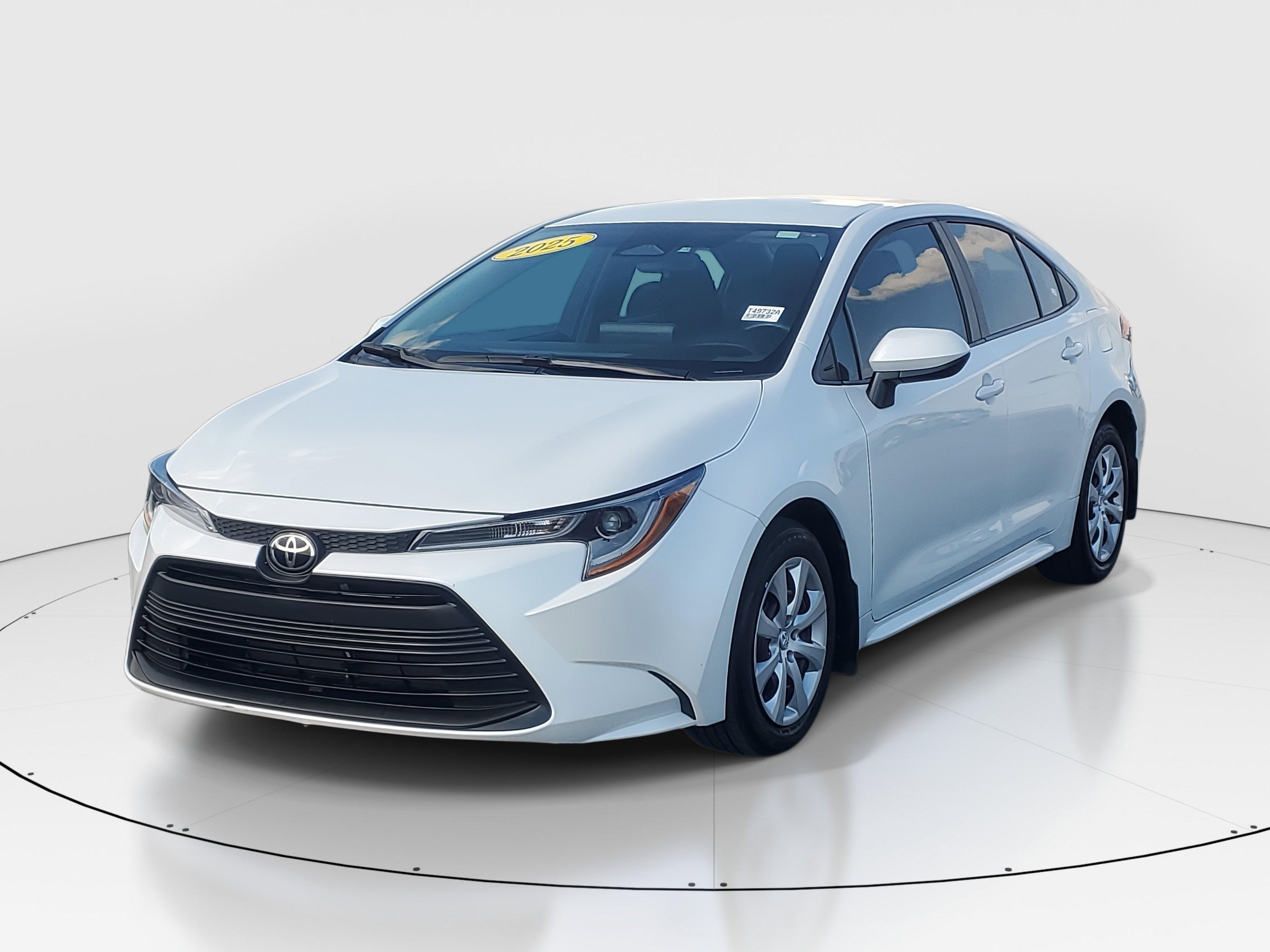 Toyota Corolla Le Fwd - Thumbnail 4