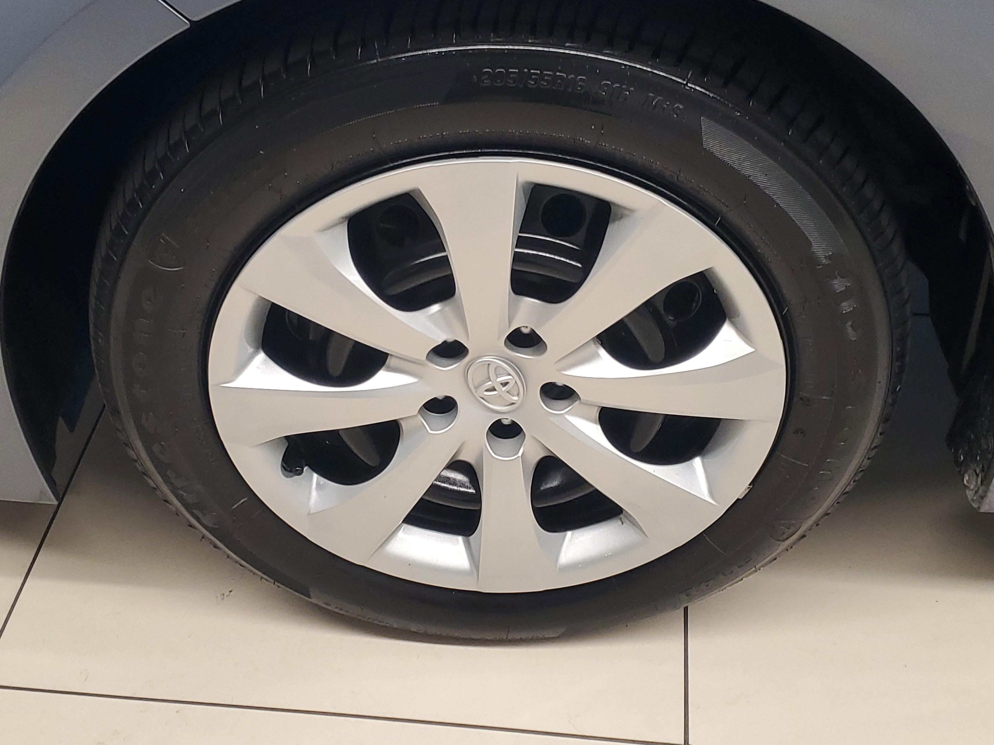 Toyota Corolla Le Fwd Sedan | Miami, Fl - Thumbnail 5