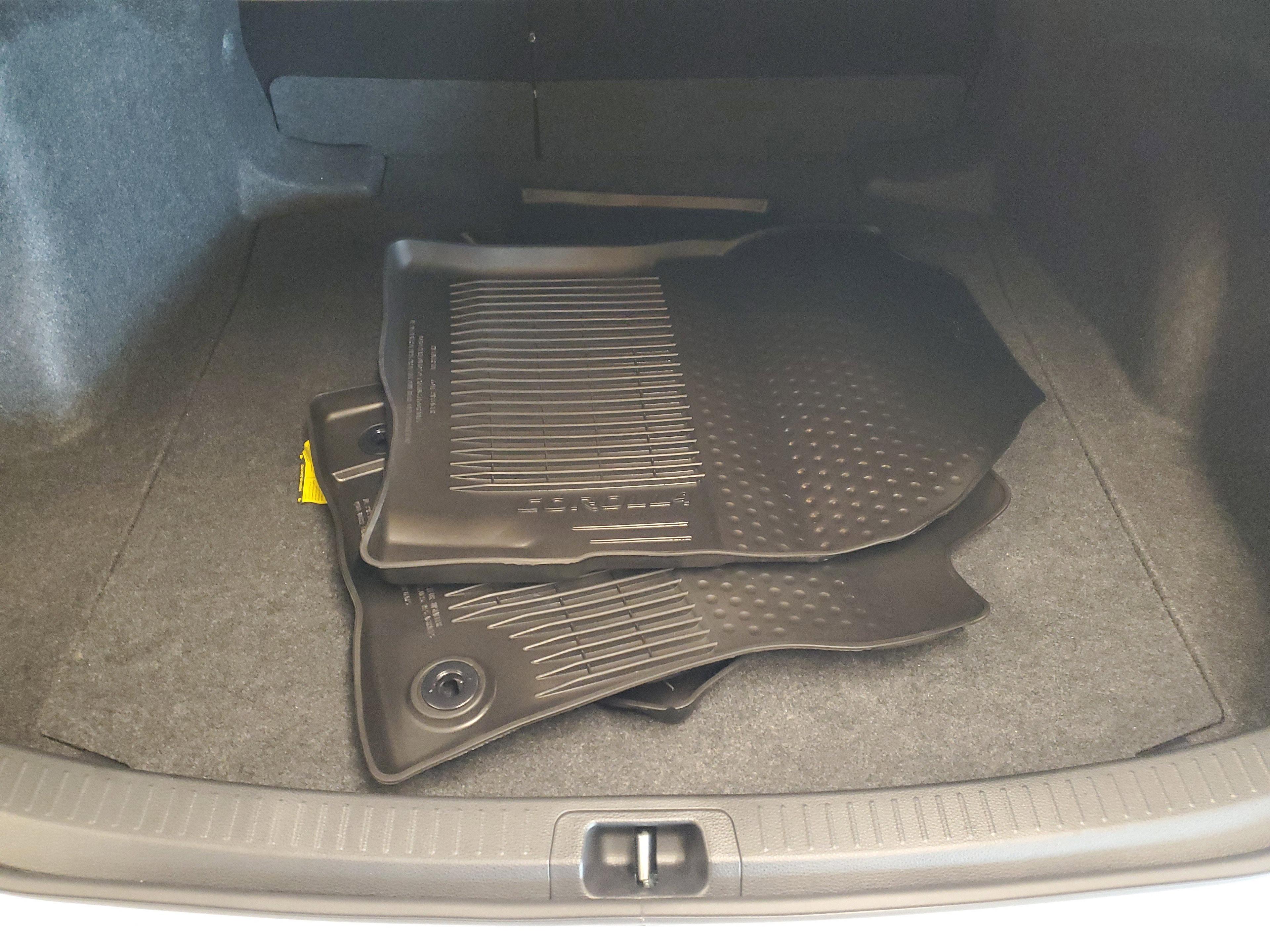 Toyota Corolla Le Fwd - Thumbnail 9