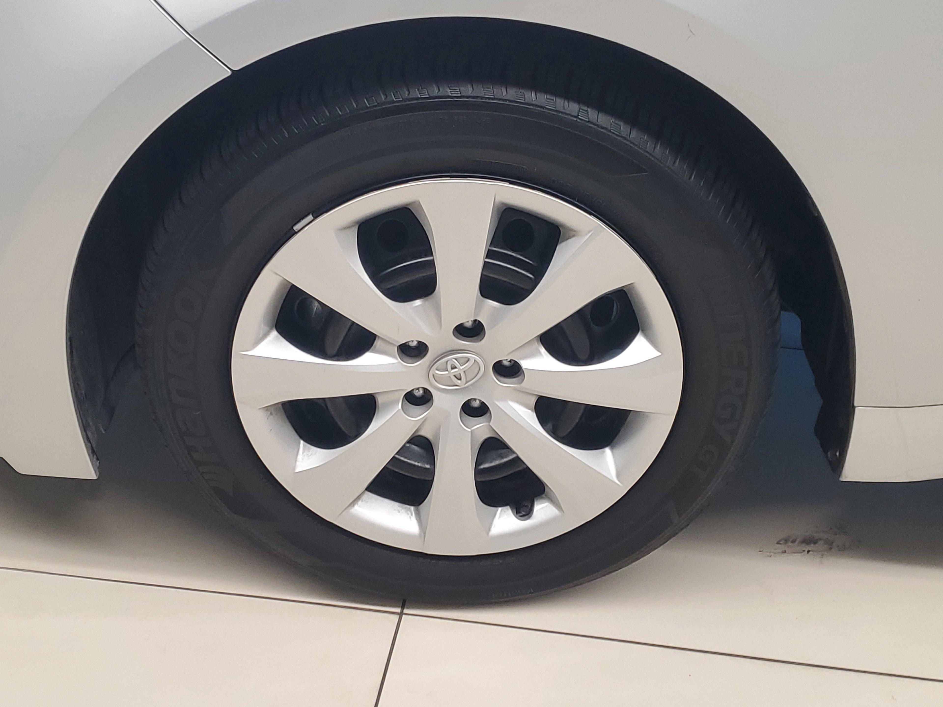 Toyota Corolla Le Fwd Sedan | Miami, Fl - Thumbnail 5