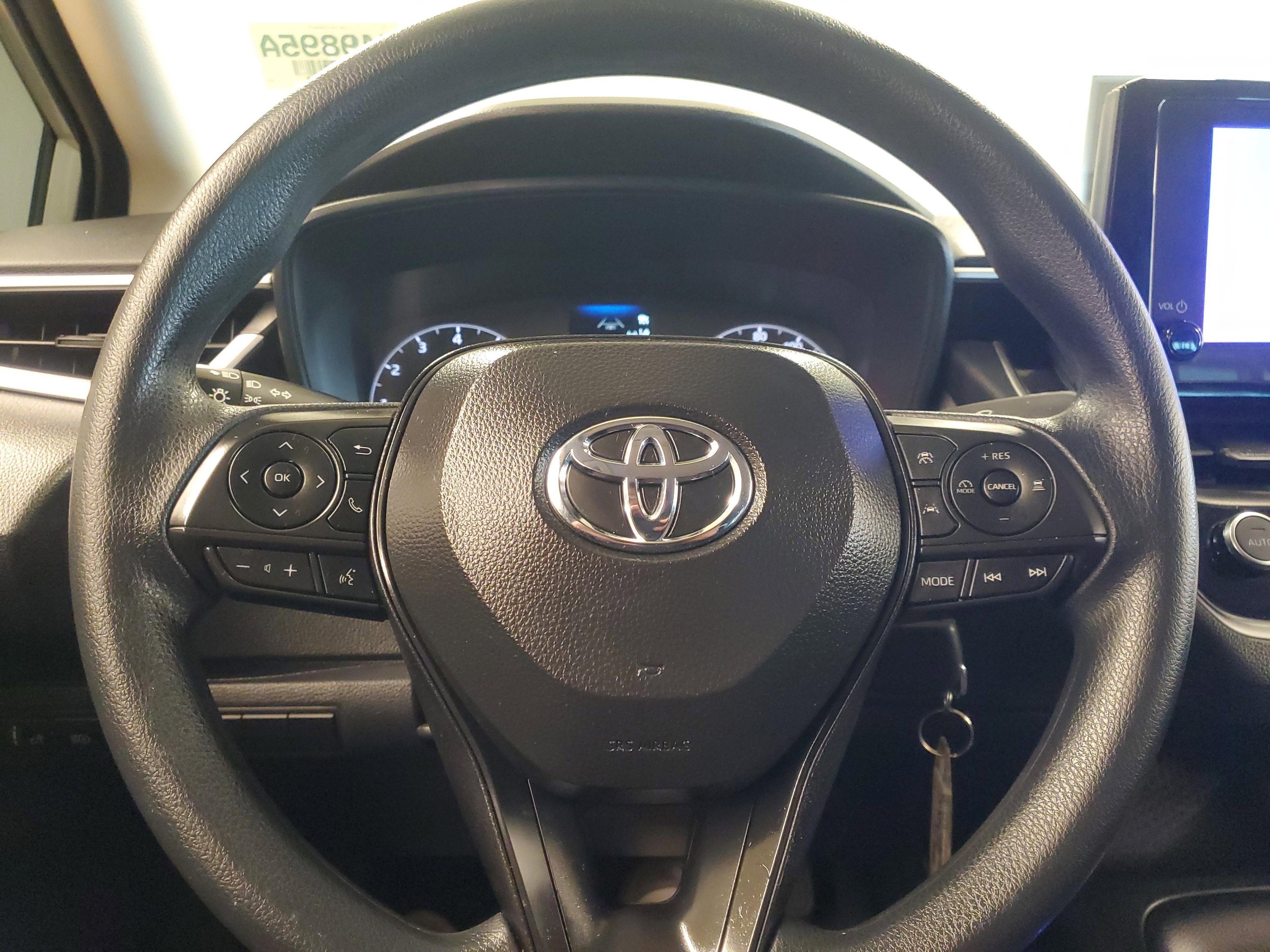 Toyota Corolla Le Fwd Sedan | Miami, Fl - Thumbnail 20