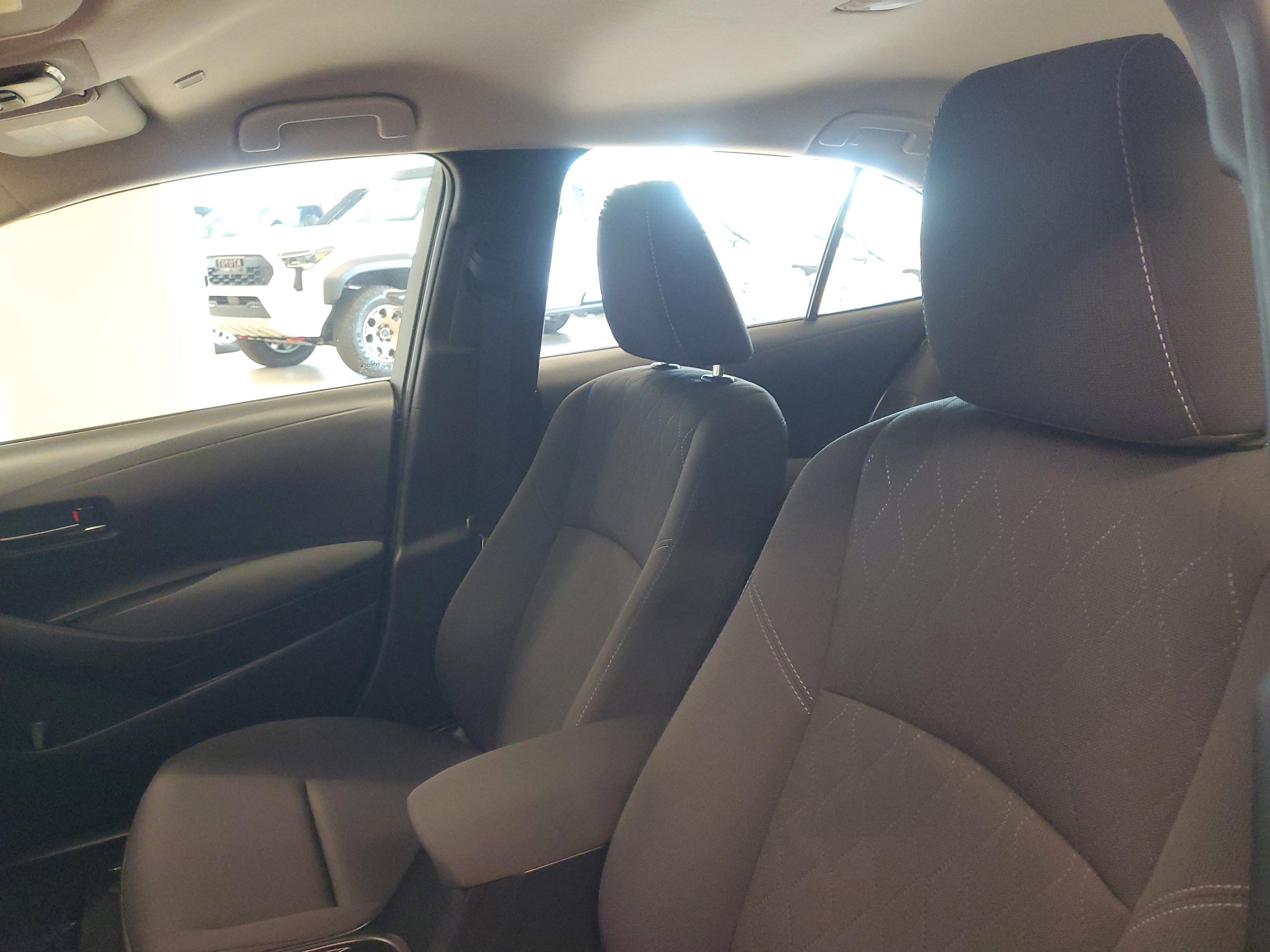 Toyota Corolla Le Fwd - Thumbnail 17