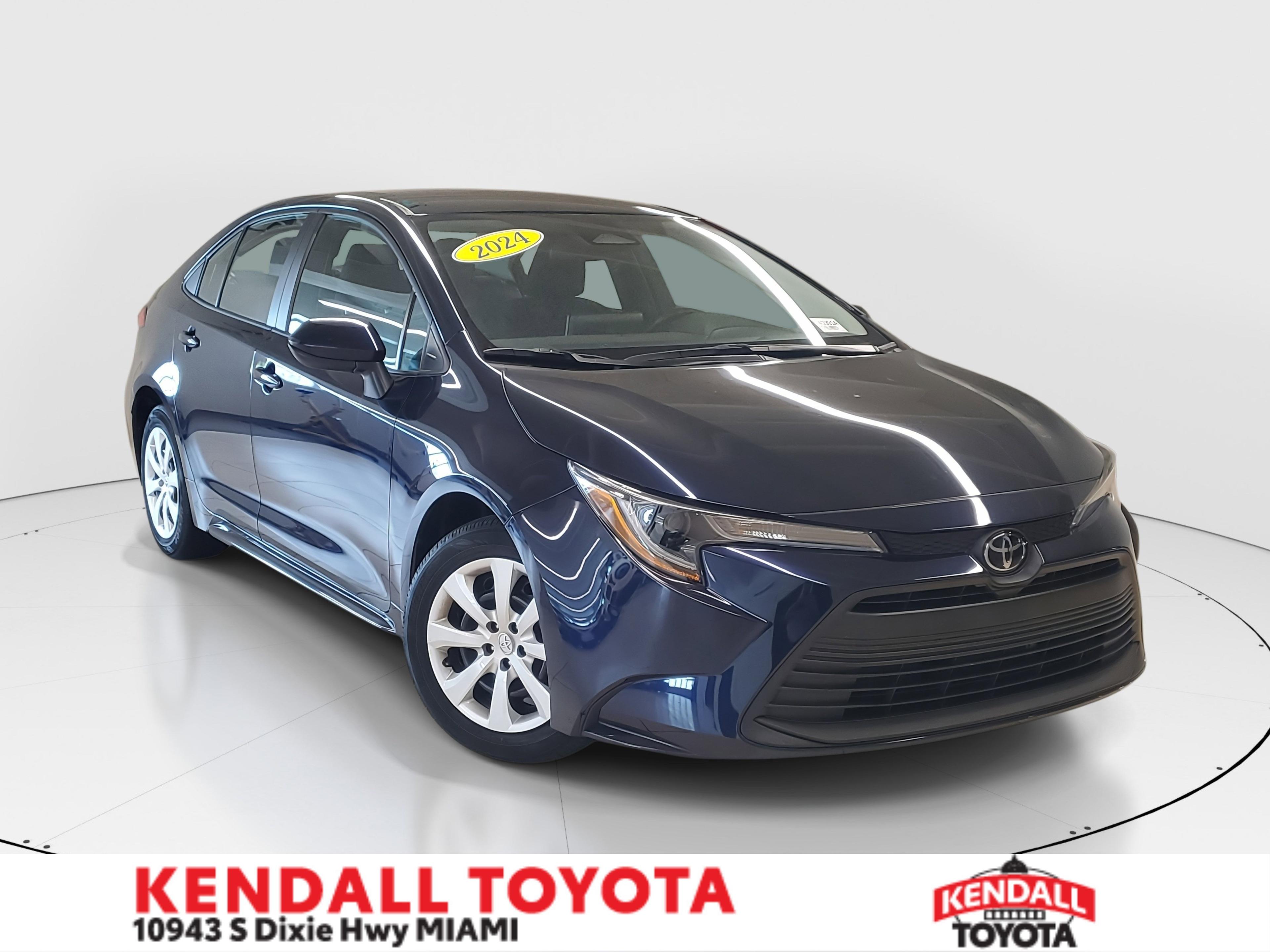 Toyota Corolla Le Fwd - Thumbnail 2