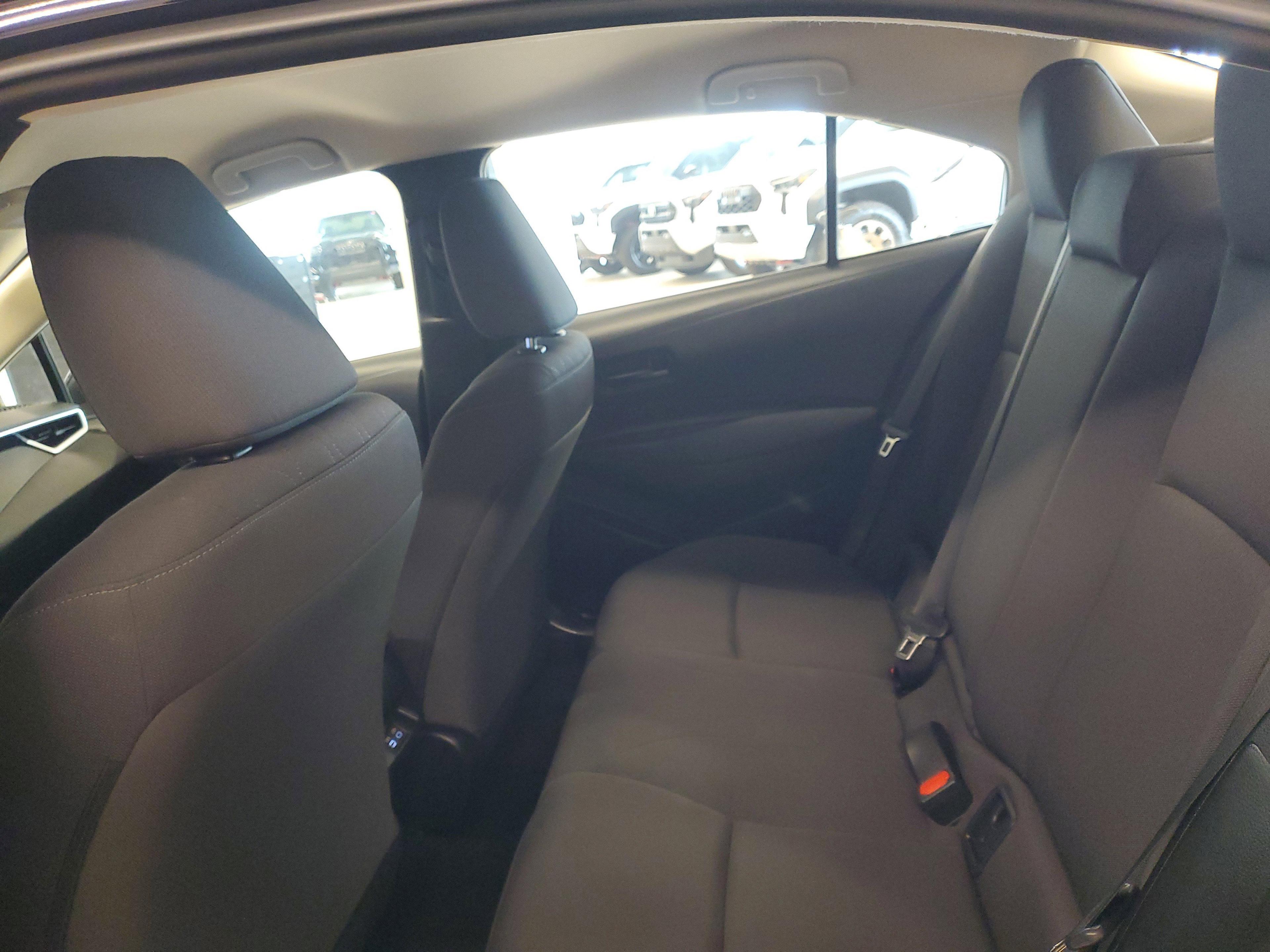 Toyota Corolla Le Fwd - Thumbnail 11