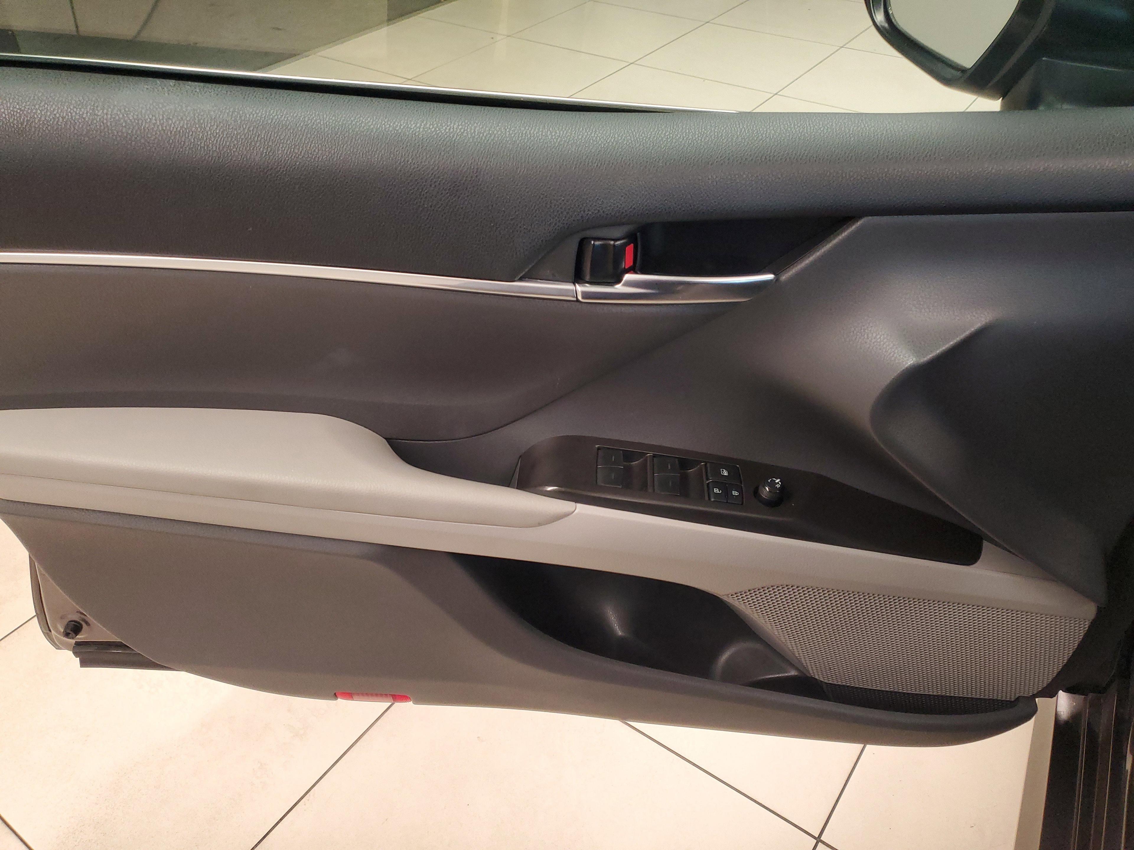 Toyota Camry Le Fwd Sedan | Miami, Fl - Thumbnail 18