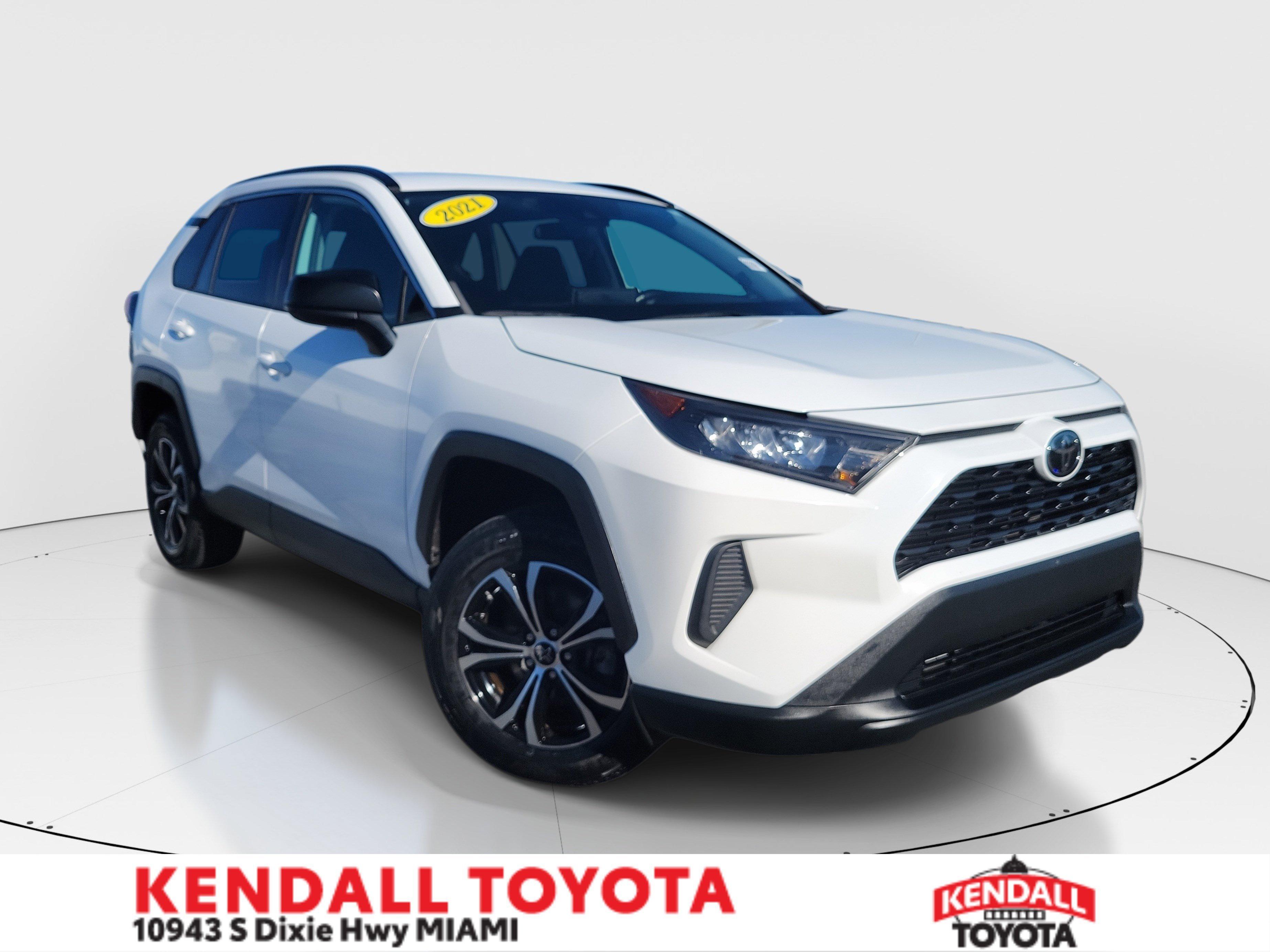 Toyota Rav4 Le Fwd - Thumbnail 2