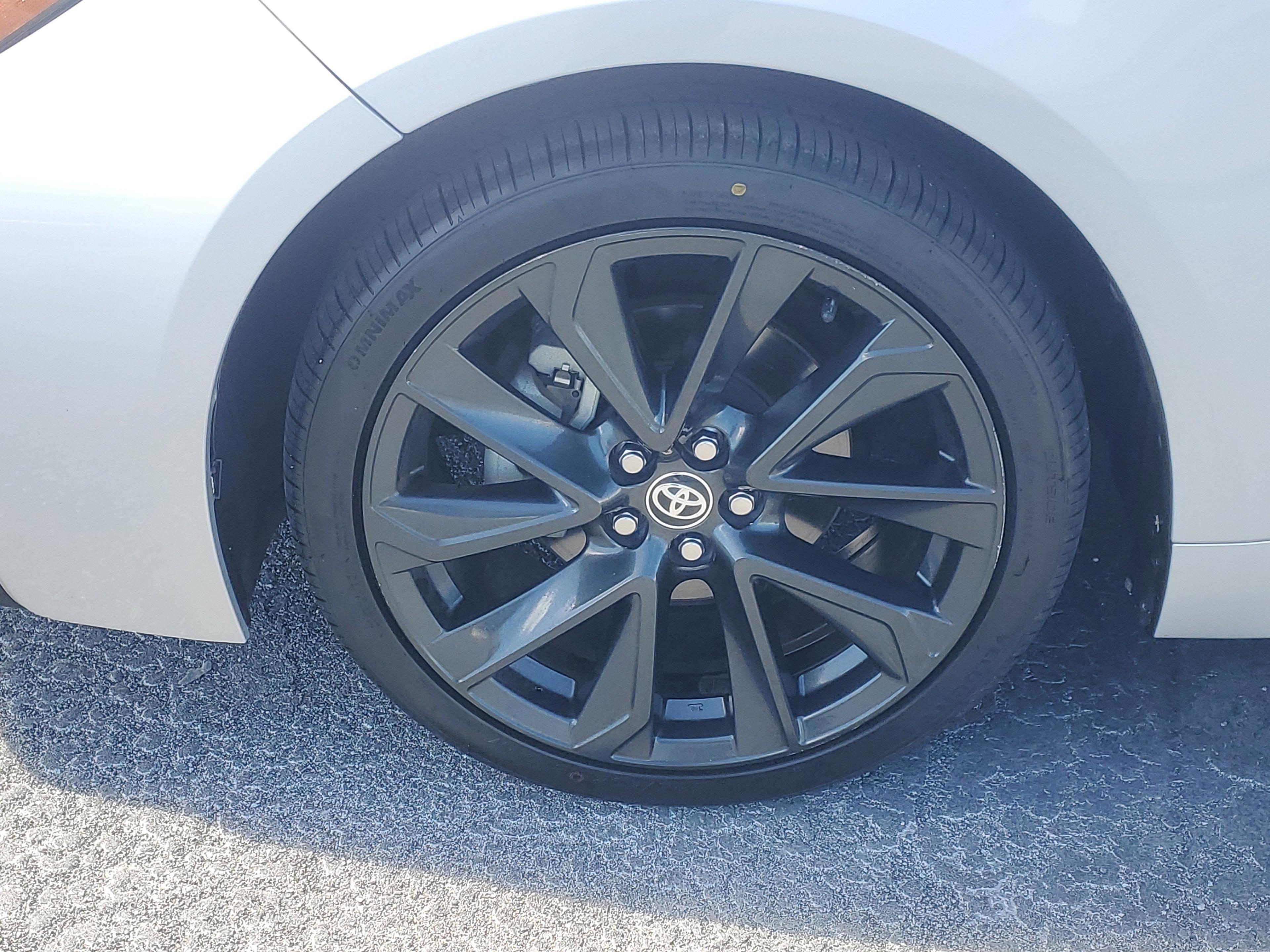 Toyota Corolla Se Fwd - Thumbnail 5