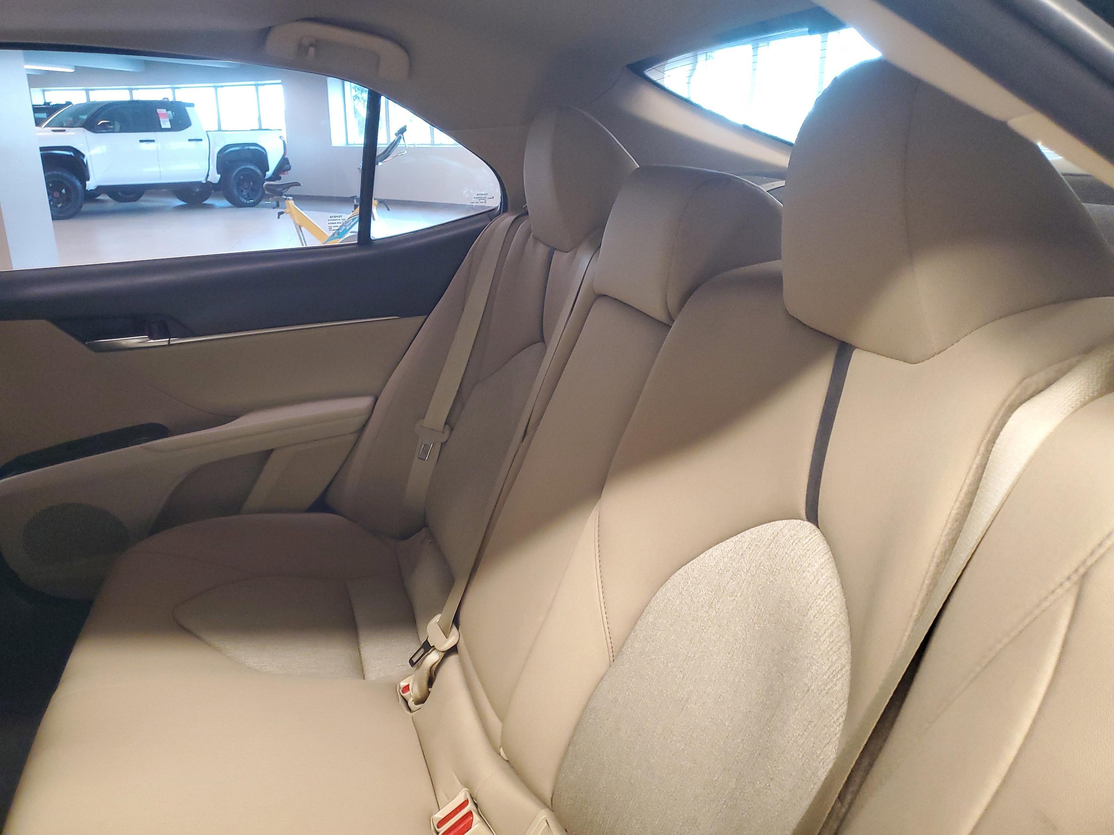 Toyota Camry Le Fwd - Thumbnail 12