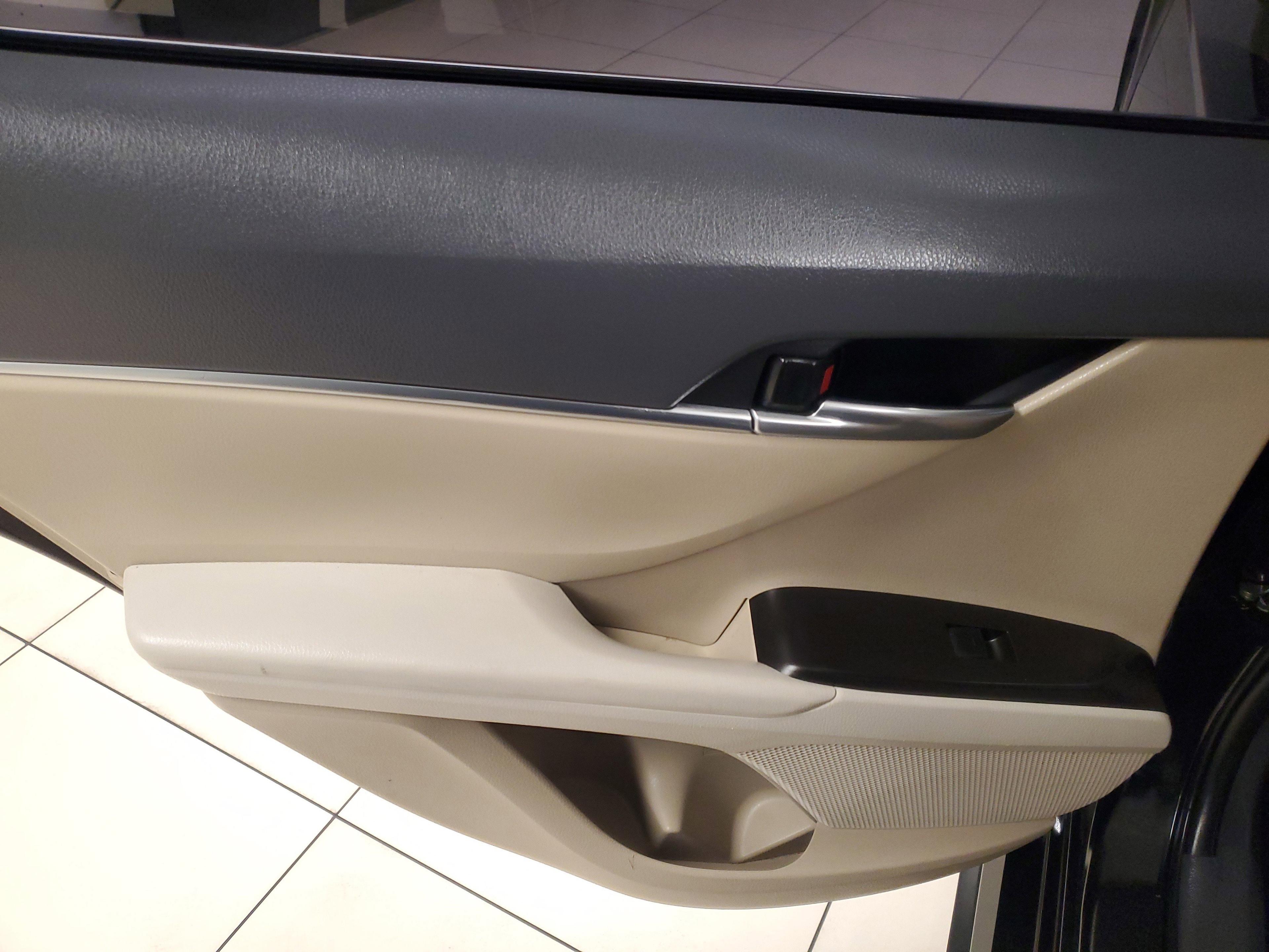 Toyota Camry Le Fwd - Thumbnail 13