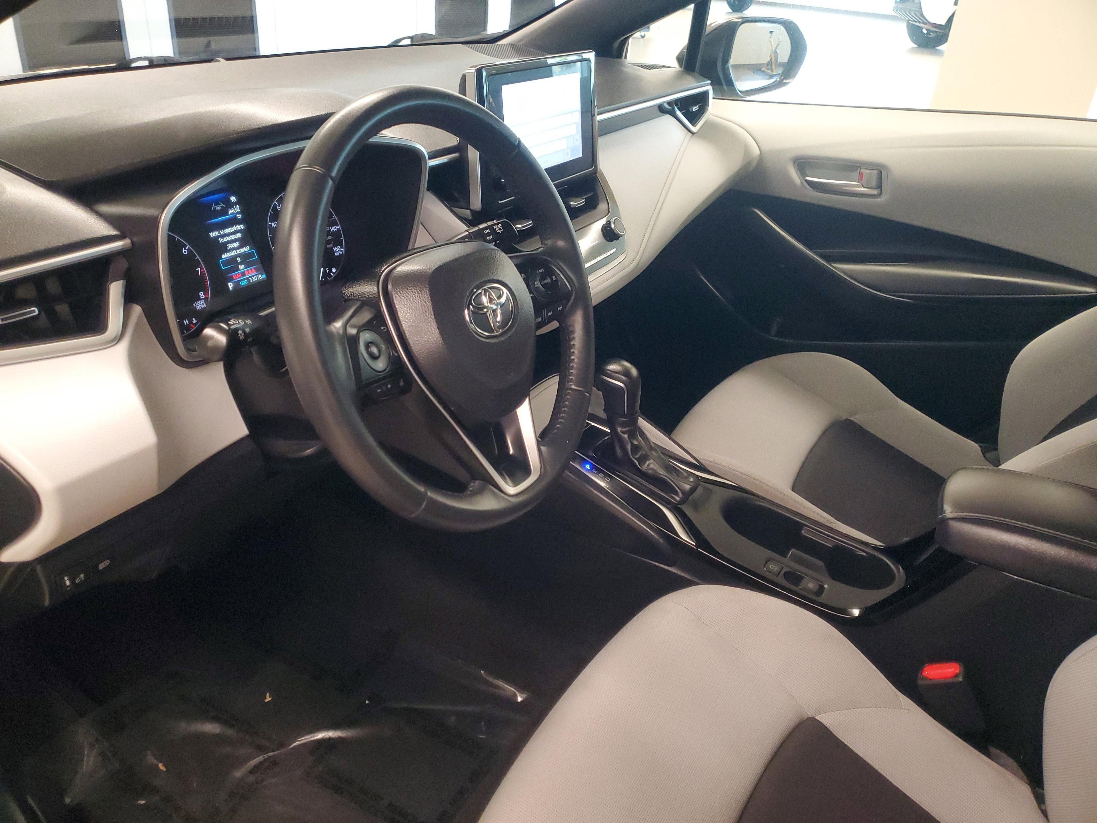 Toyota Corolla Hatchback Se Fwd - Thumbnail 16