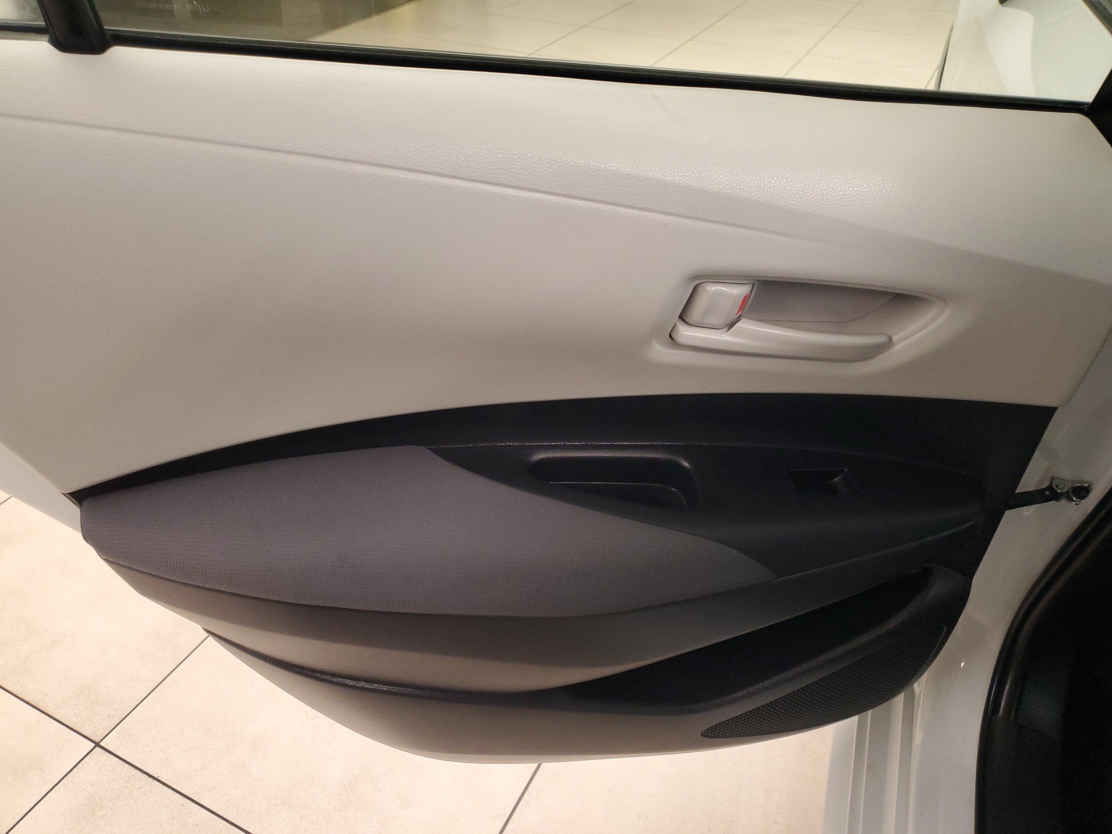 Toyota Corolla Le Fwd Sedan | Miami, Fl - Thumbnail 14