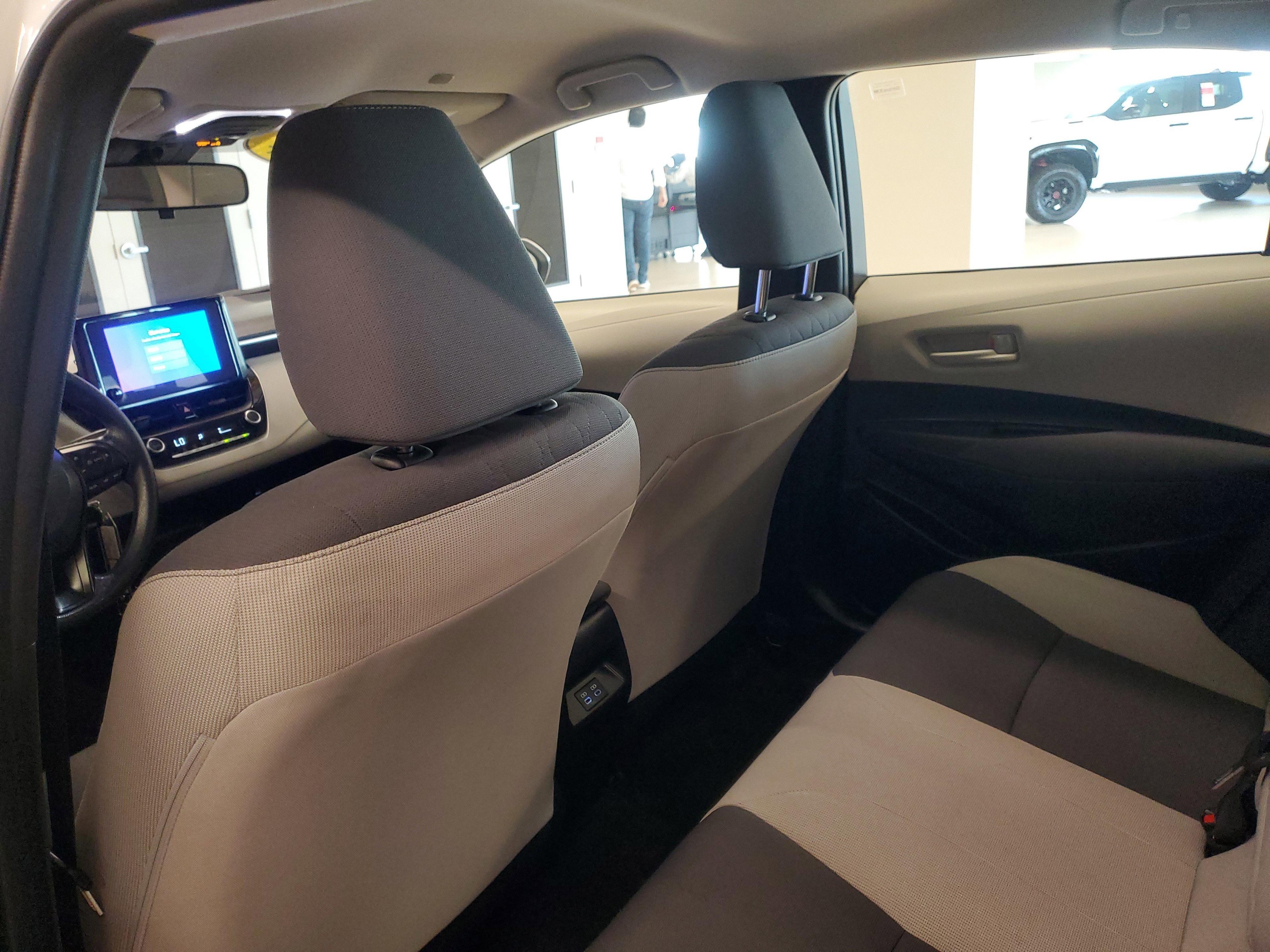 Toyota Corolla Le Fwd Sedan | Miami, Fl - Thumbnail 12